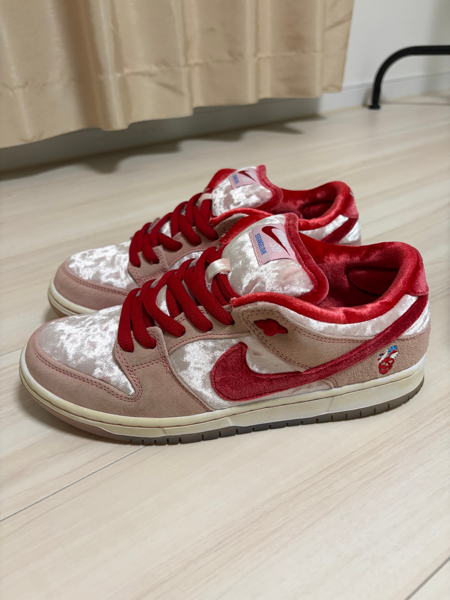 Strangelove × Nike SB Dunk Low "Valentine’s Day"