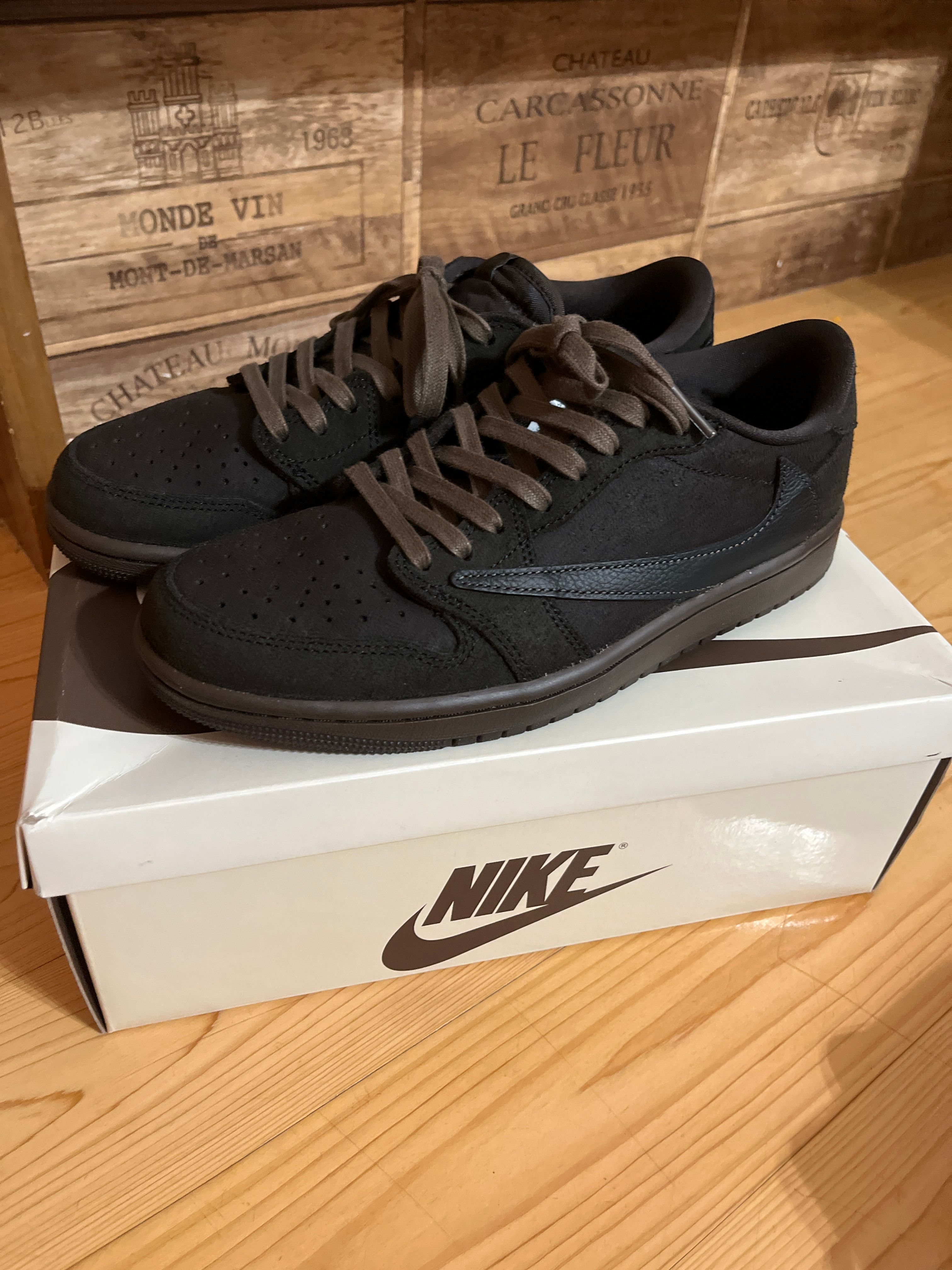 Travis Scott × Nike Air Jordan 1 Low OG SP "Velvet Brown and Dark Mocha"