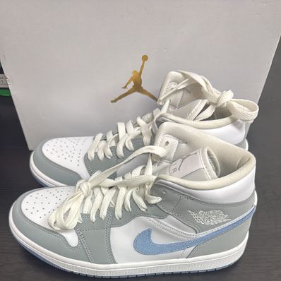 Nike Women's Air Jordan 1 Mid "Wolf Grey"