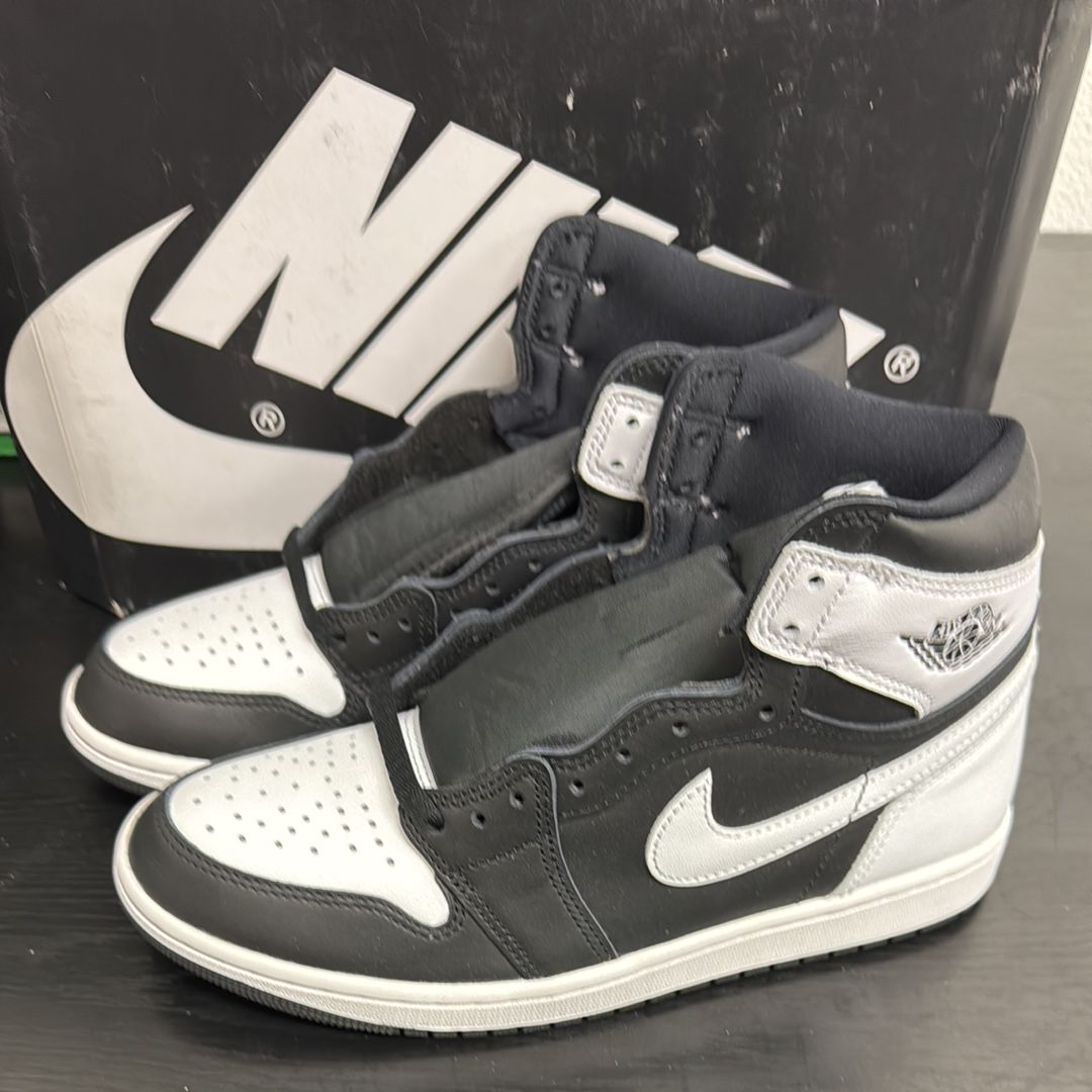 Nike Air Jordan 1 Retro High OG "Black/White"