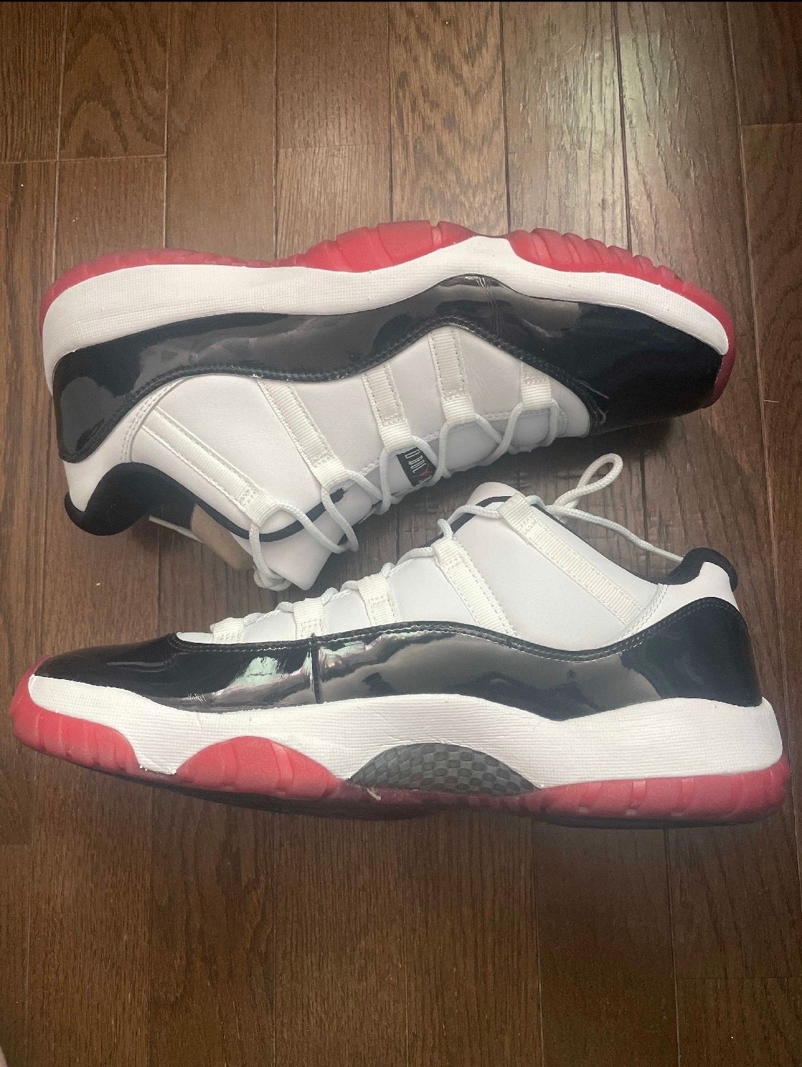 Nike Air Jordan 11 Low "Gym Red"