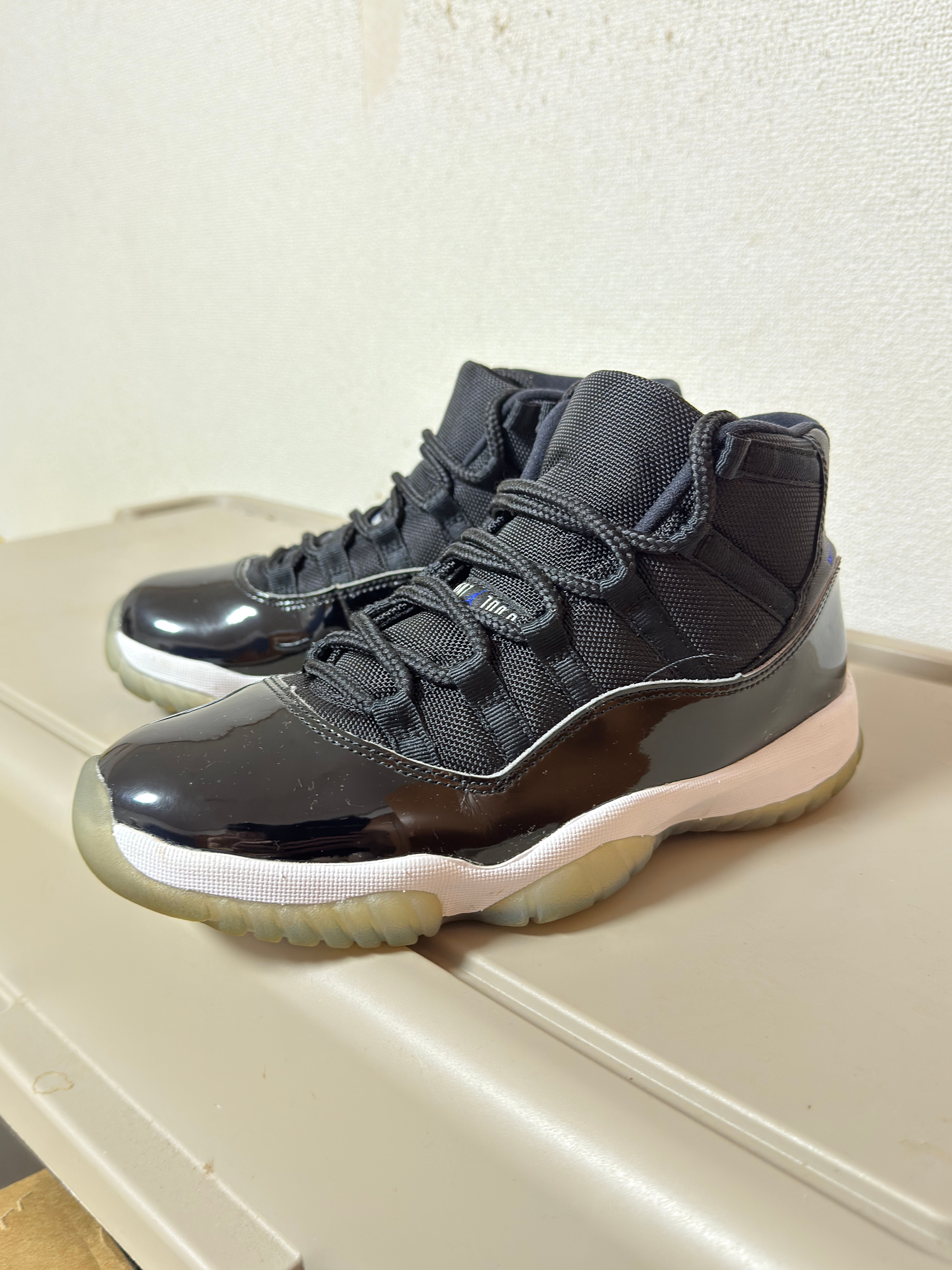 Nike Air Jordan 11 Retro "Space Jam" (2016)