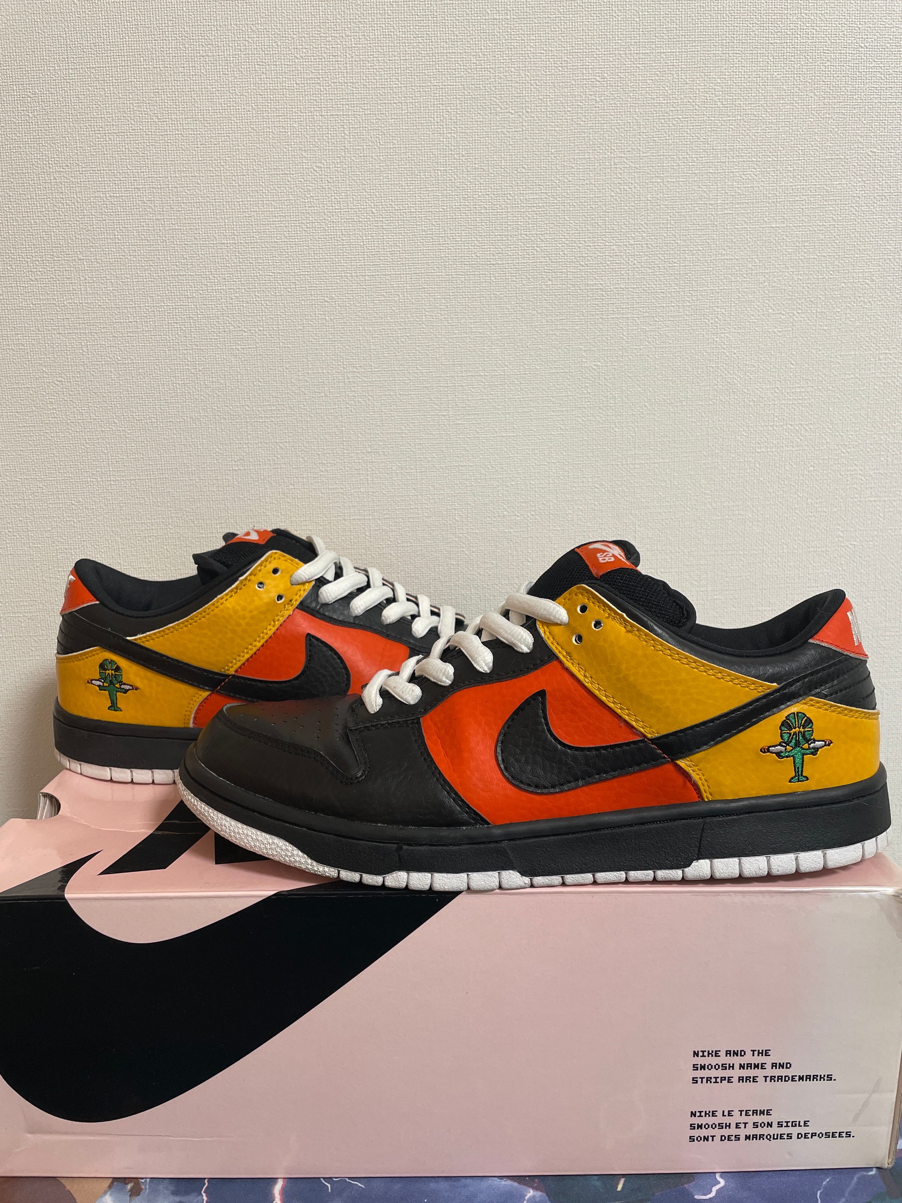 Nike SB Dunk Low Pro "Roswell Rayguns"