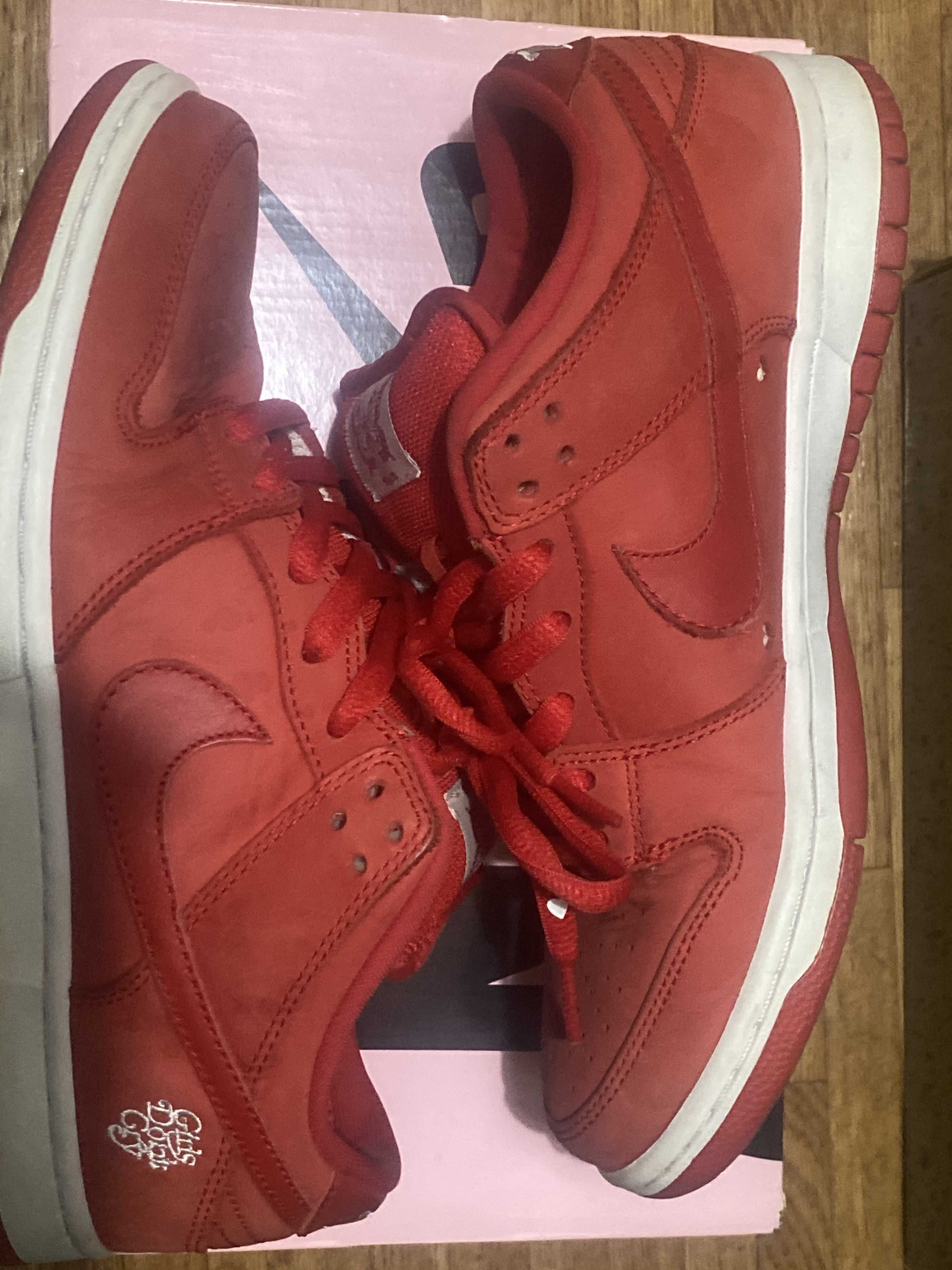 Girls Don't Cry × Nike SB Dunk Low Pro QS "Red" / VERDY