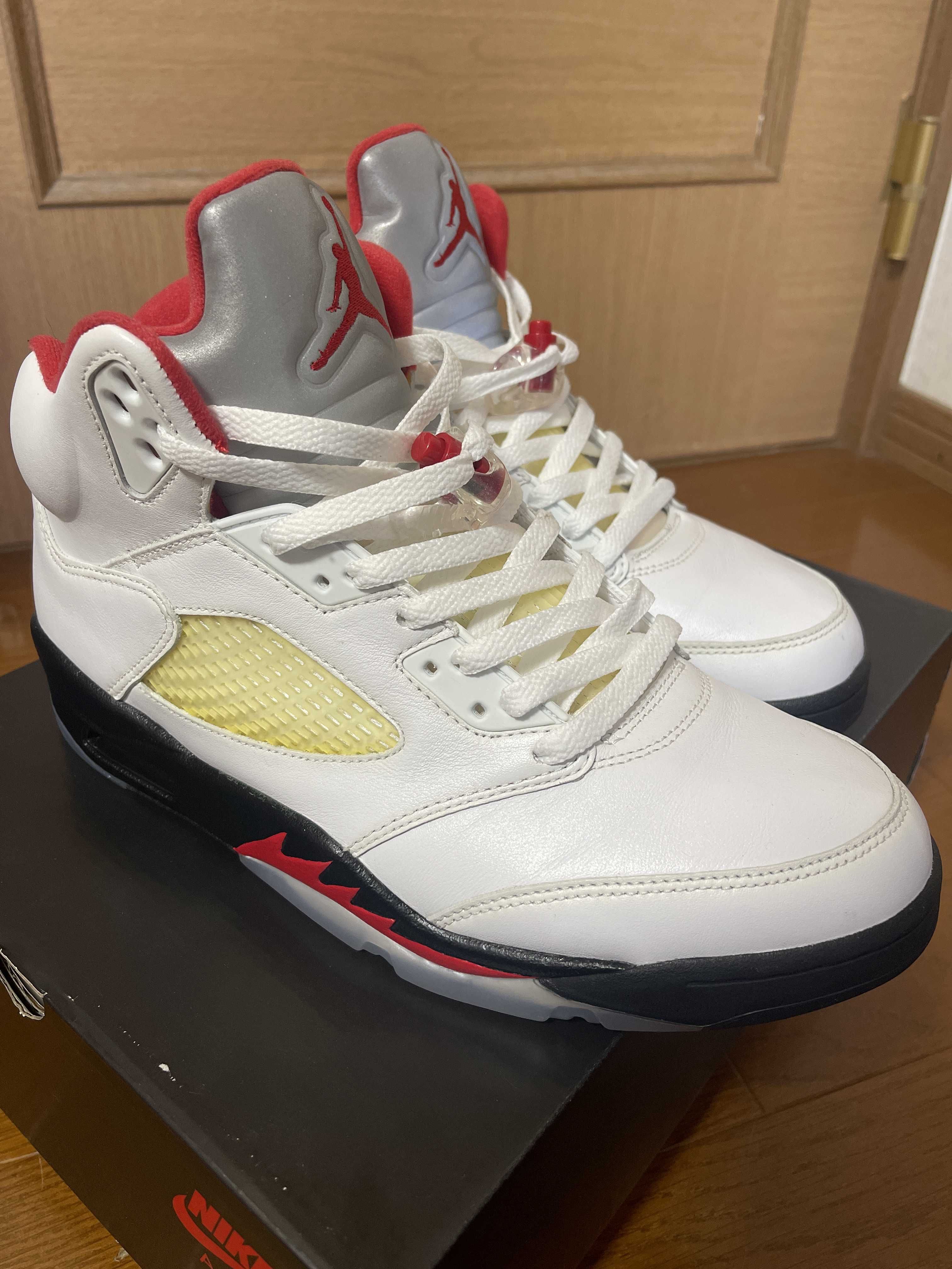 Nike Air Jordan 5 Retro "Fire Red" (2020)