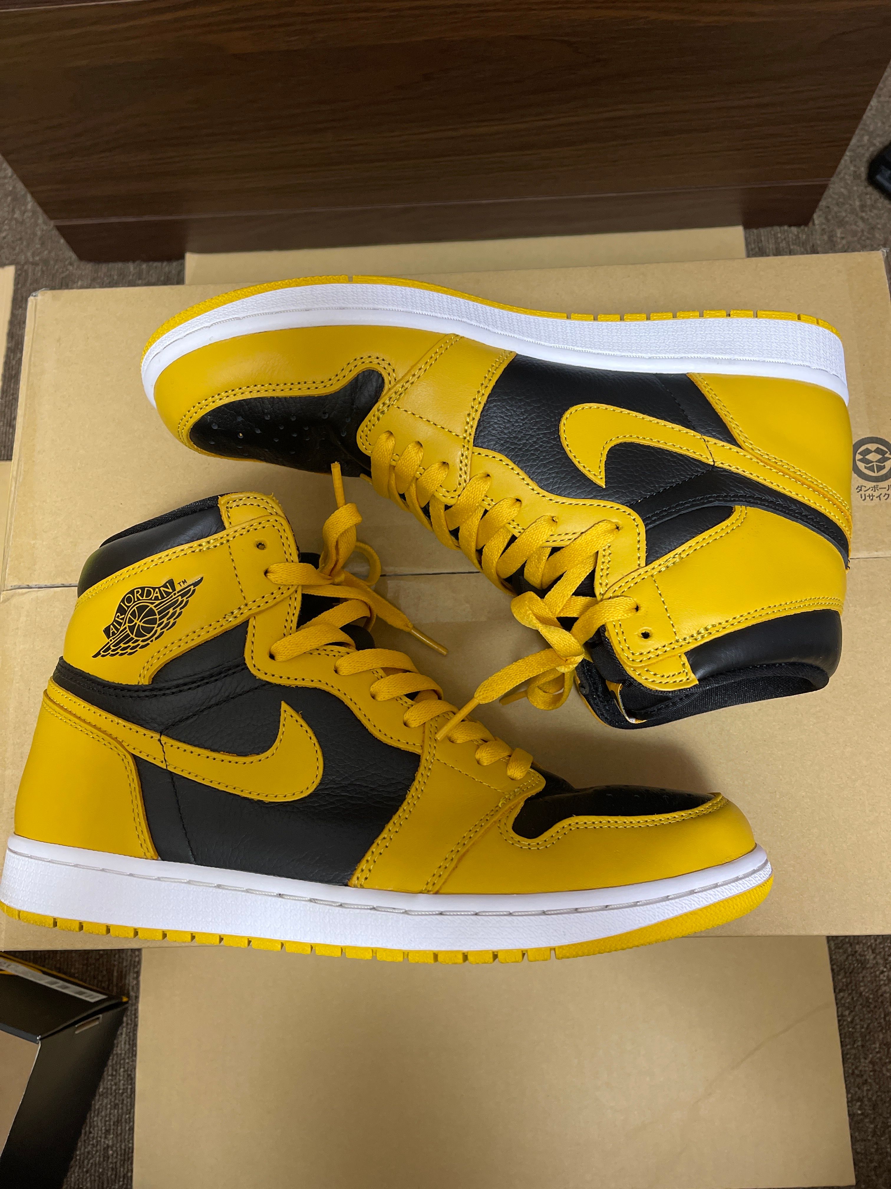 Nike Air Jordan 1 High OG "Pollen" 