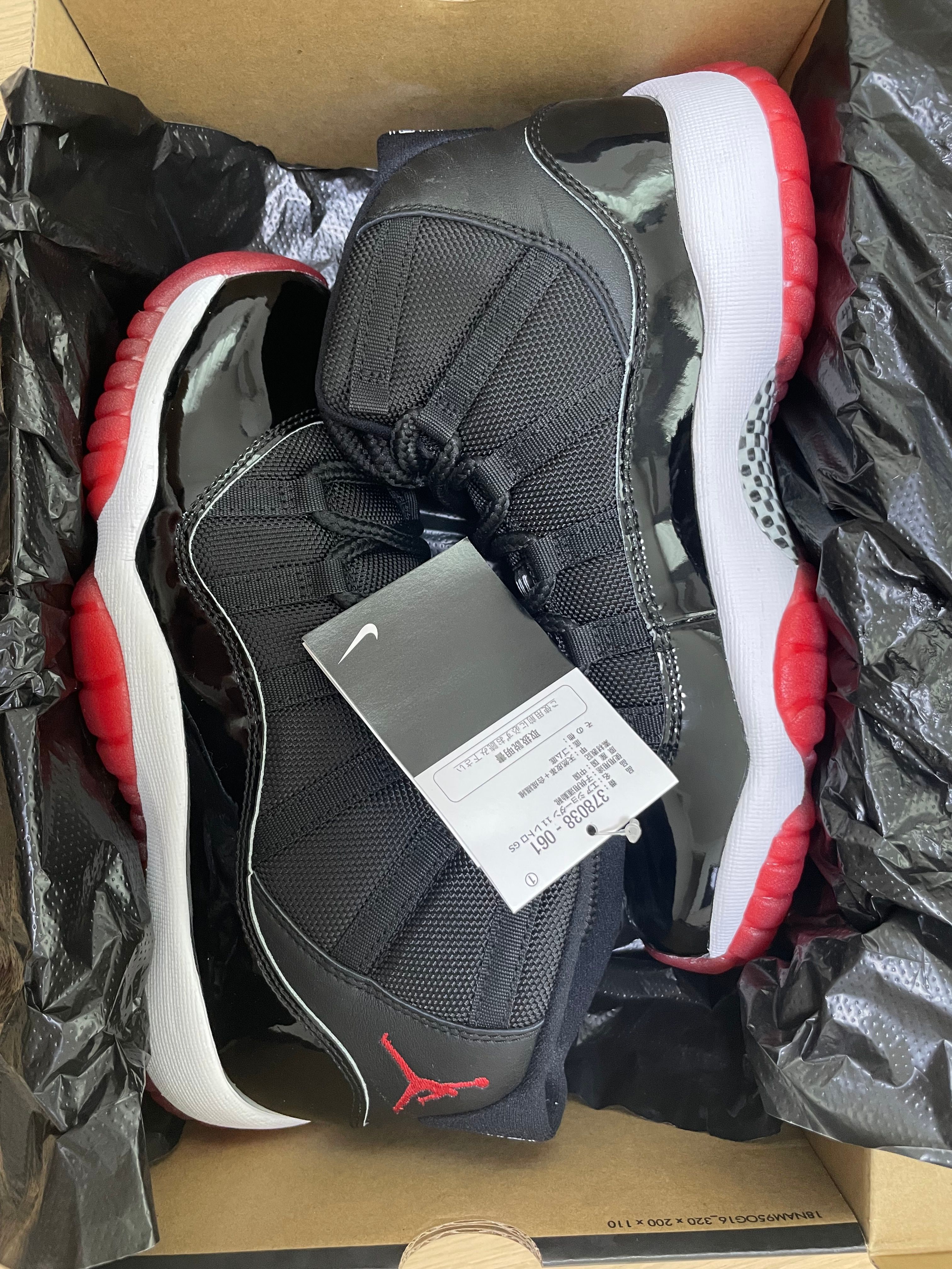 NIKE AIR JORDAN 11 RETRO GS "BRED"