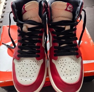 Nike Air Jordan 1 High OG "Lost & Found/Chicago"