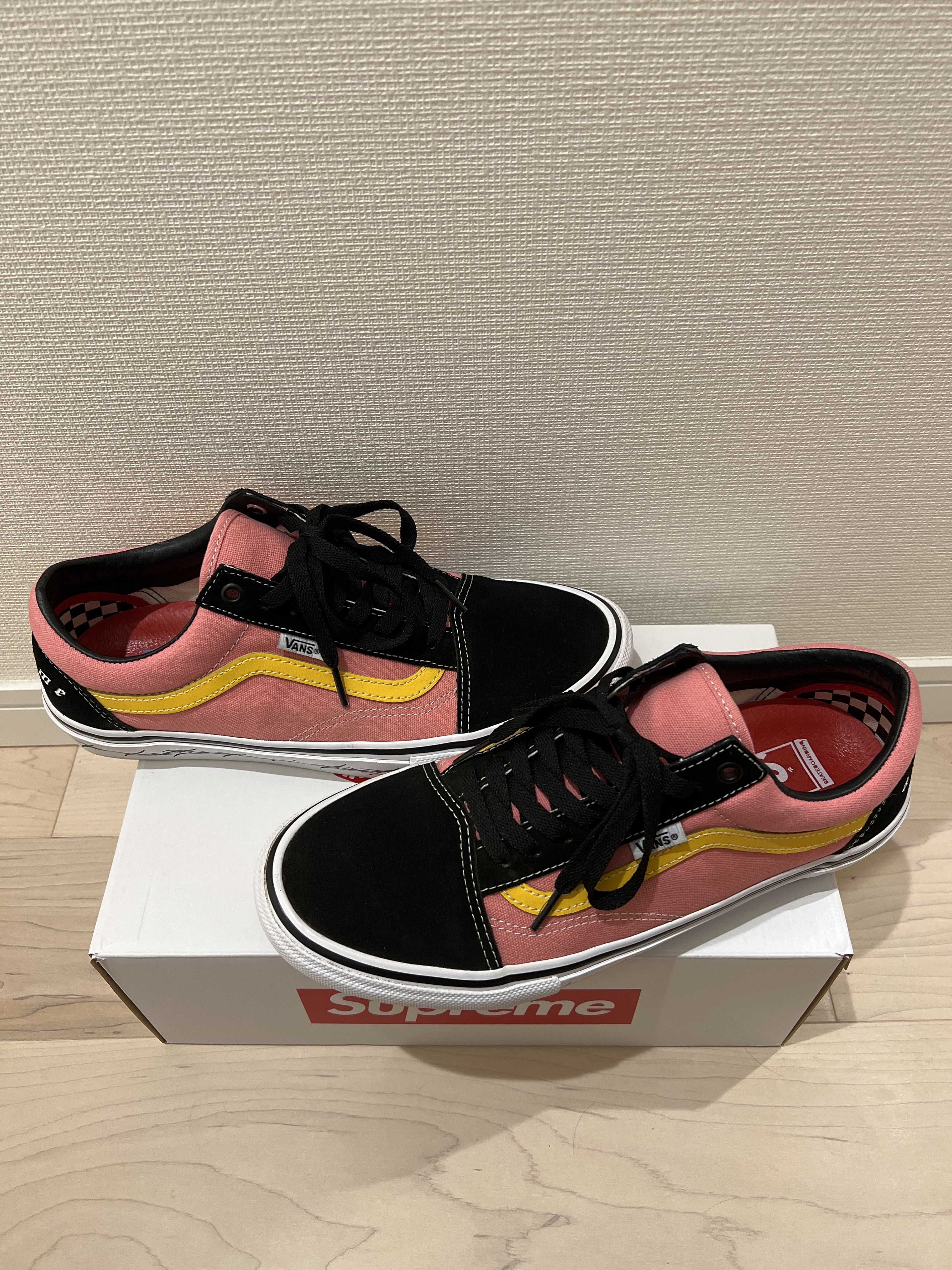 Supreme × Vans Old Skool "Pink"