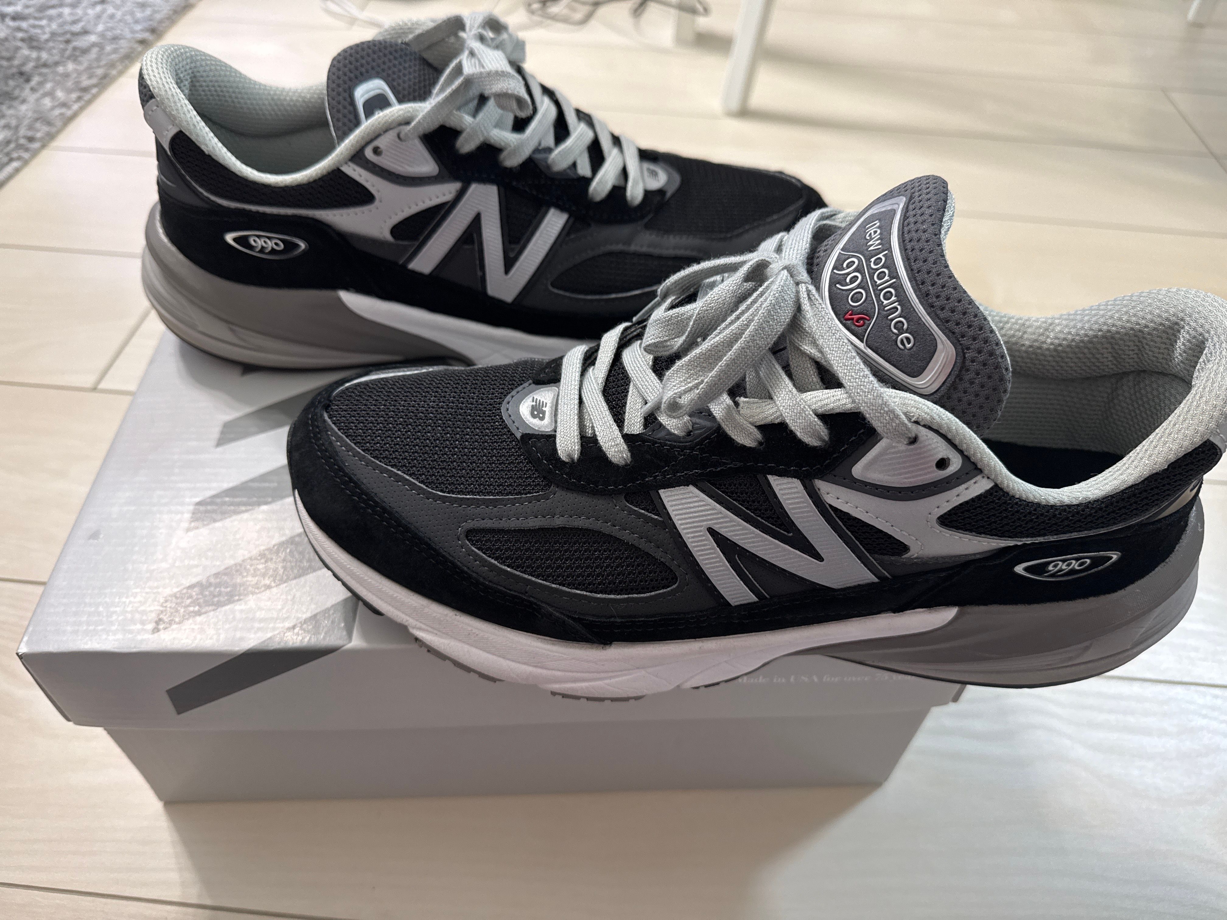 New Balance 990V6 "Black" (Heel NB Logo)