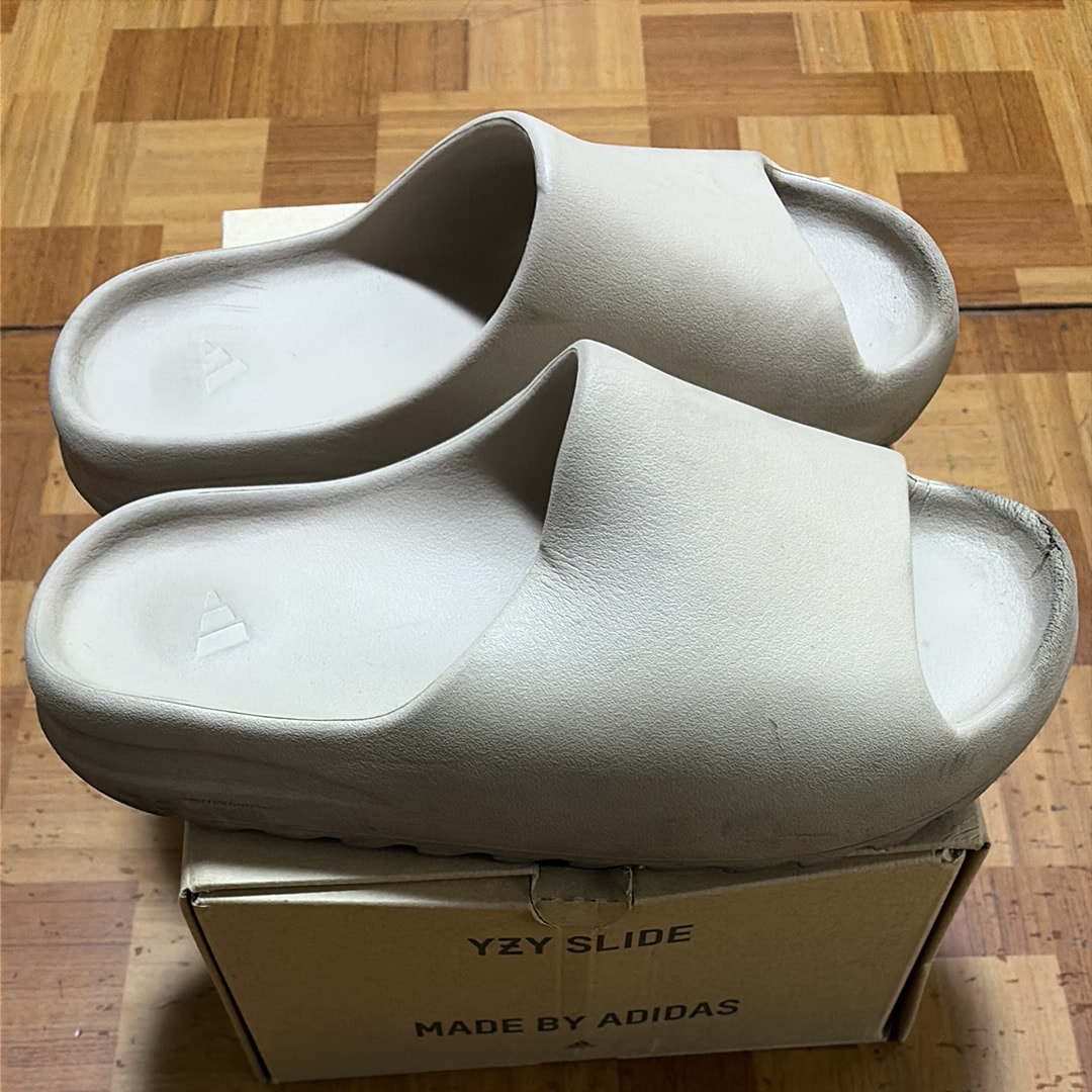 アディダス イージースライド "ピュア" (GW1934)