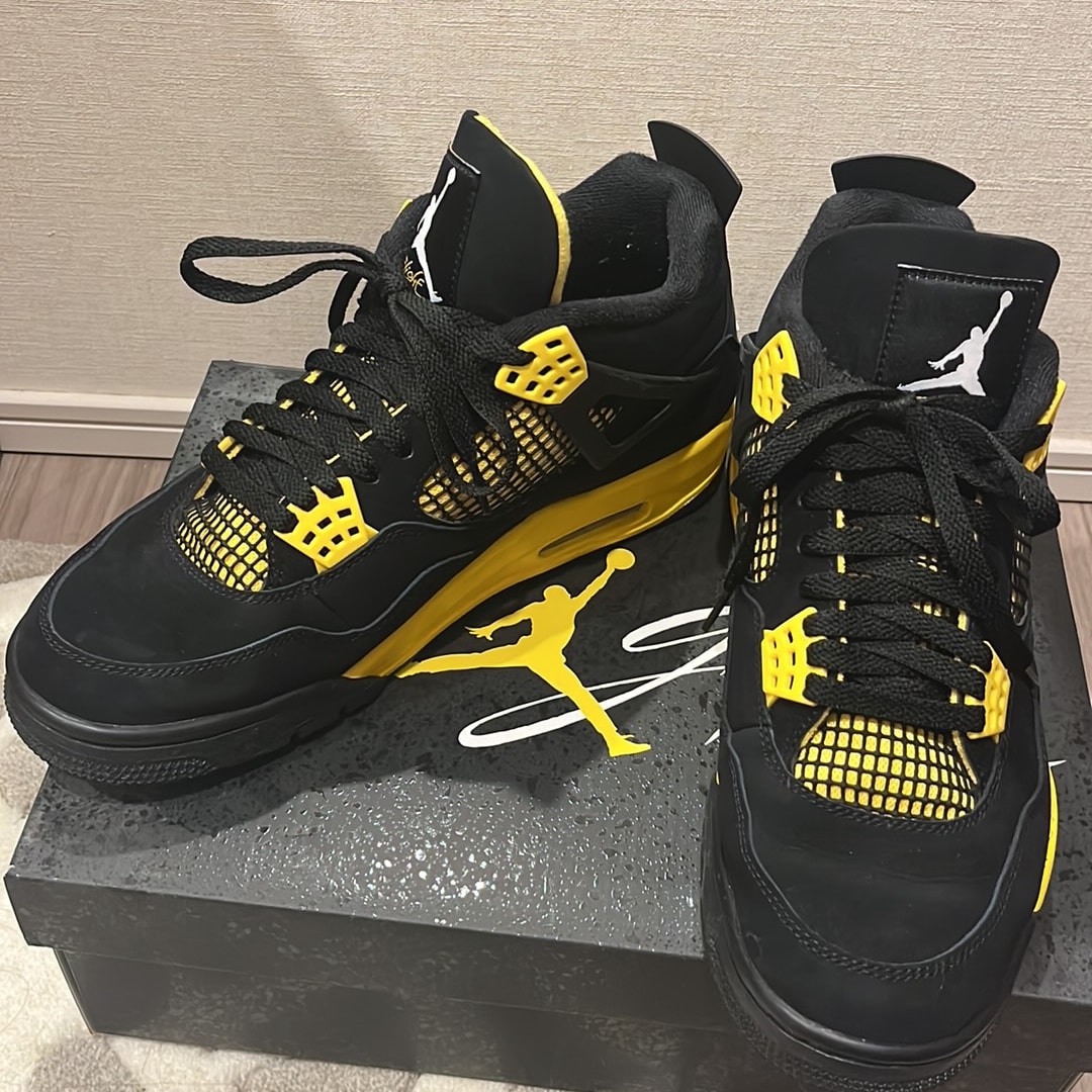 Nike Air Jordan 4 Retro "Thunder"(2023)
