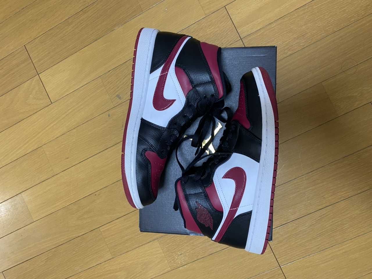 NIKE AIR JORDAN 1 MID "BLACK/RED/WHITE"