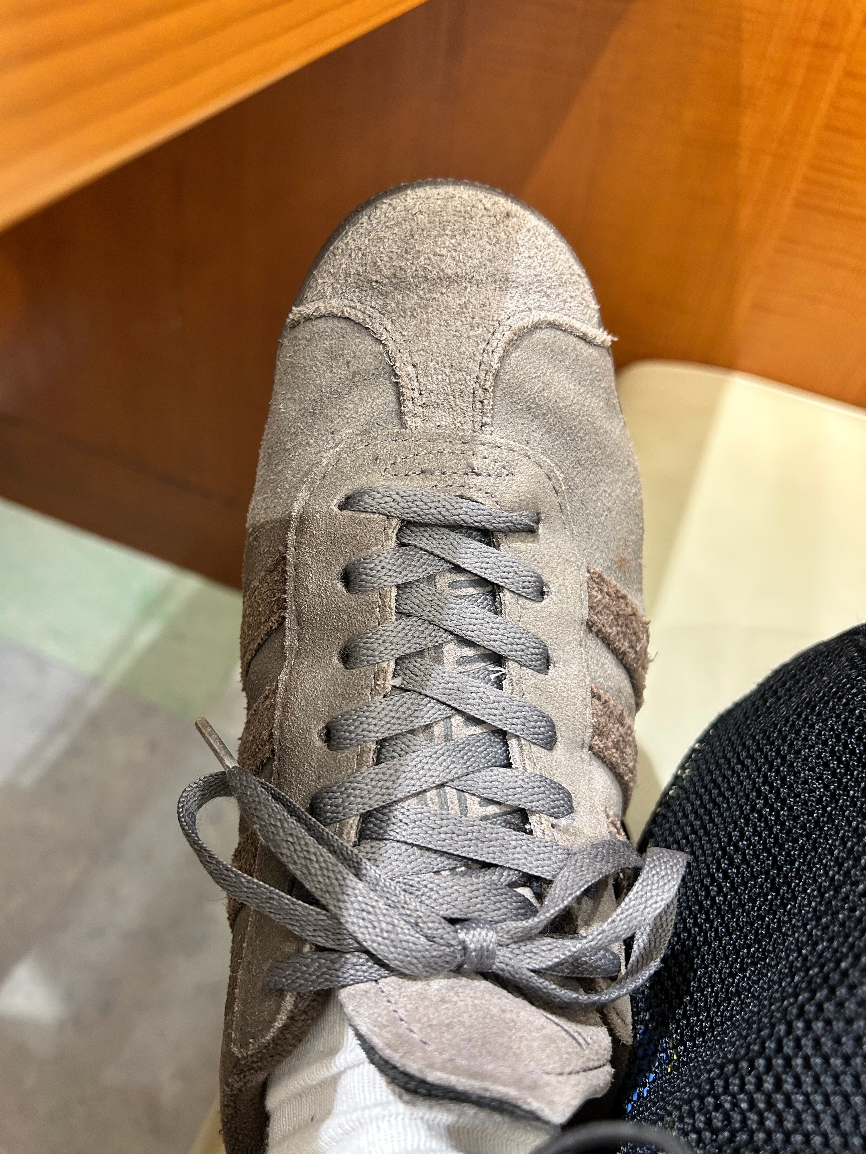 アディダス ガゼル "チャコール/ブラウン/ダークブラウン"