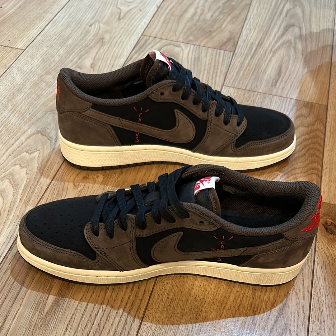 Travis Scott × Nike Air Jordan 1 Low OG SP-T  "Black/Dark Mocha"