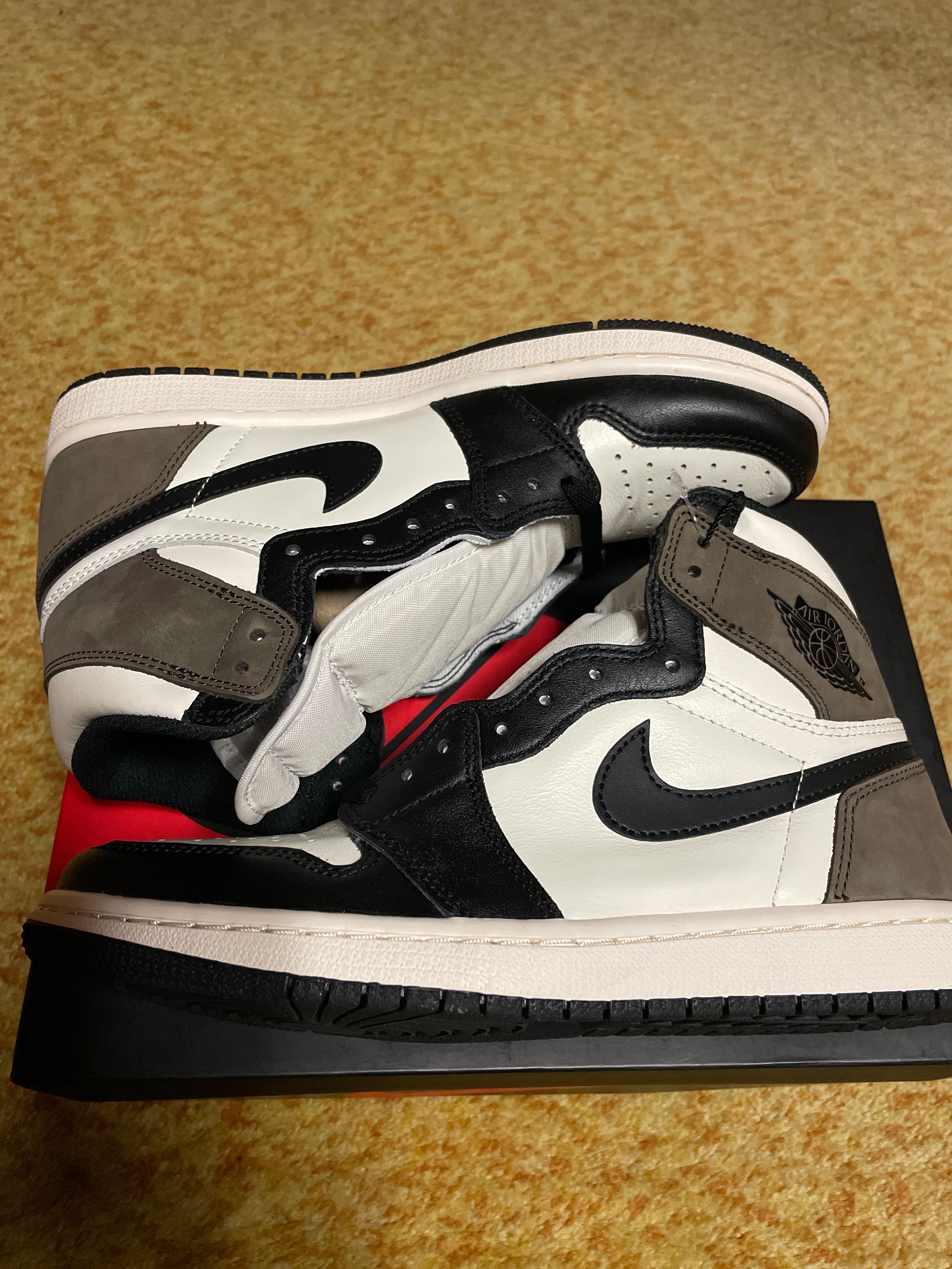 Nike Air Jordan 1 High OG "Sail/Dark Mocha/Black"