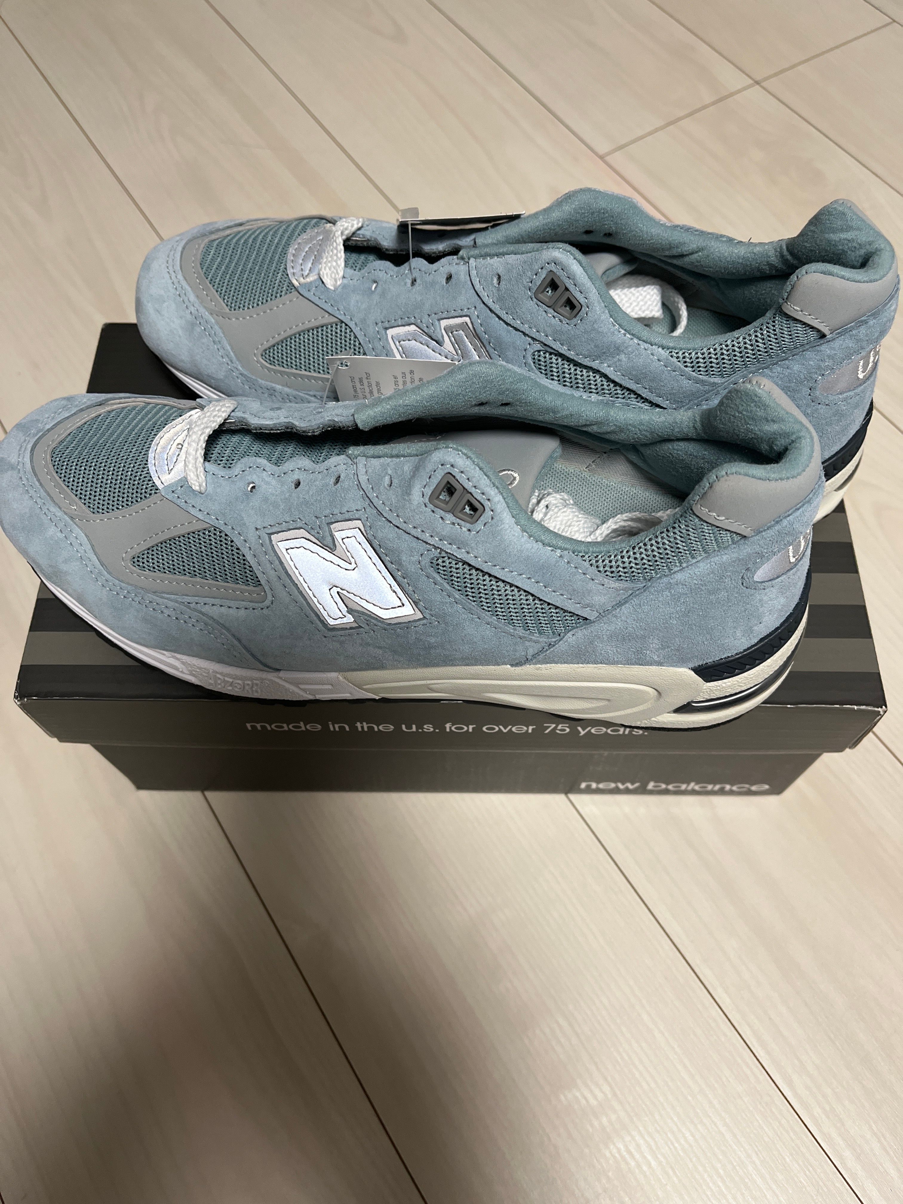 KITH × New Balance 990V2 "Storm Blue"