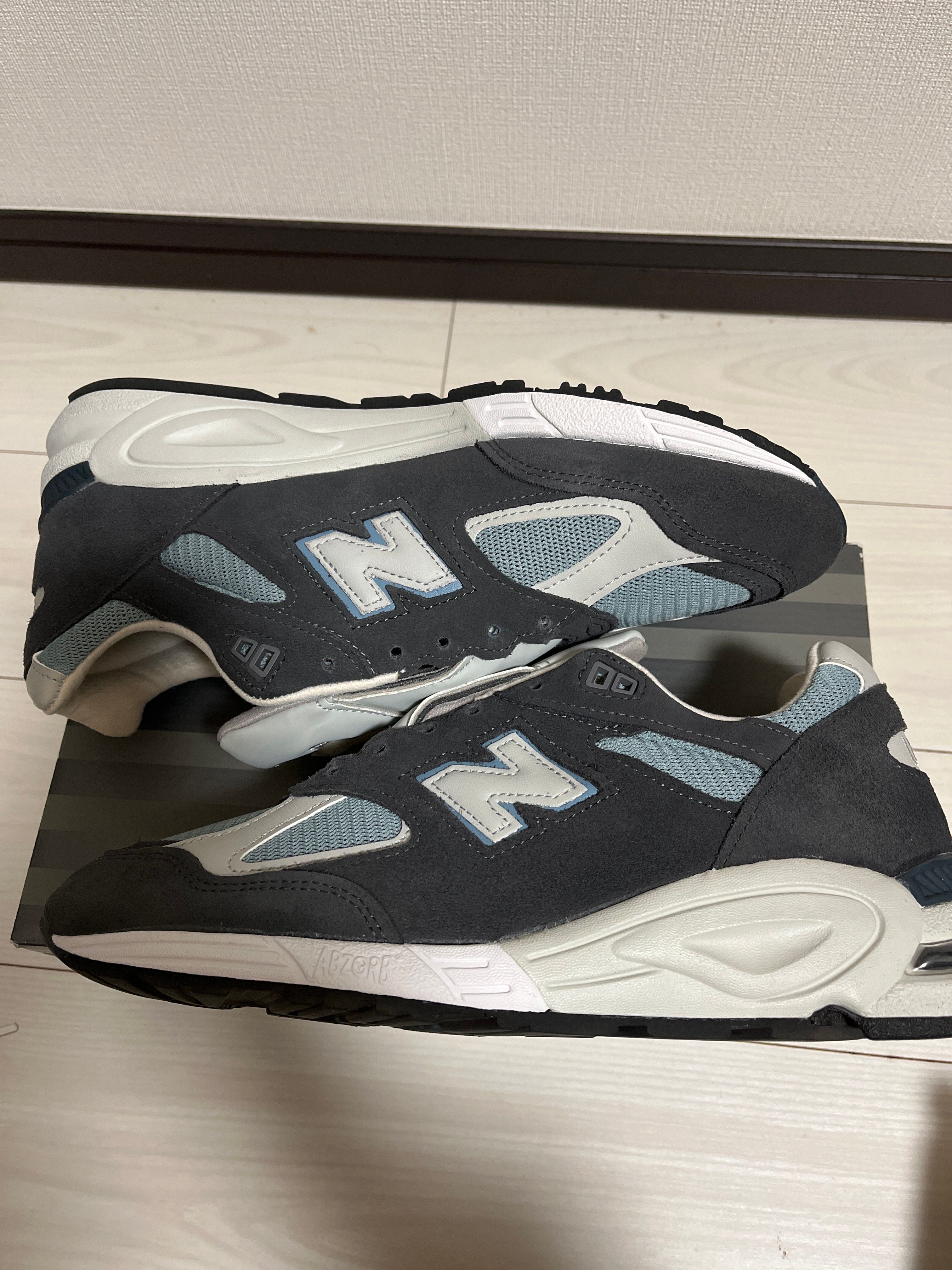 KITH Ronnie Fieg × New Balance 990V2 "Steel Blue"
