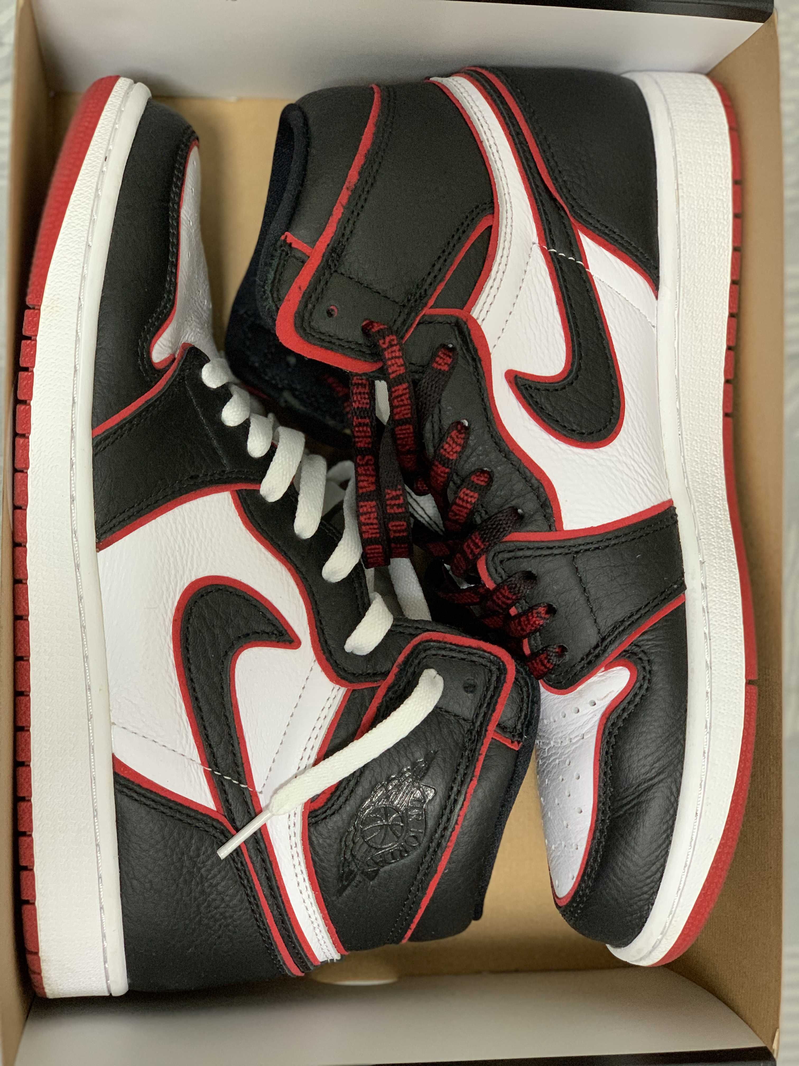 Nike Air Jordan 1 Retro High OG "Blood Line"