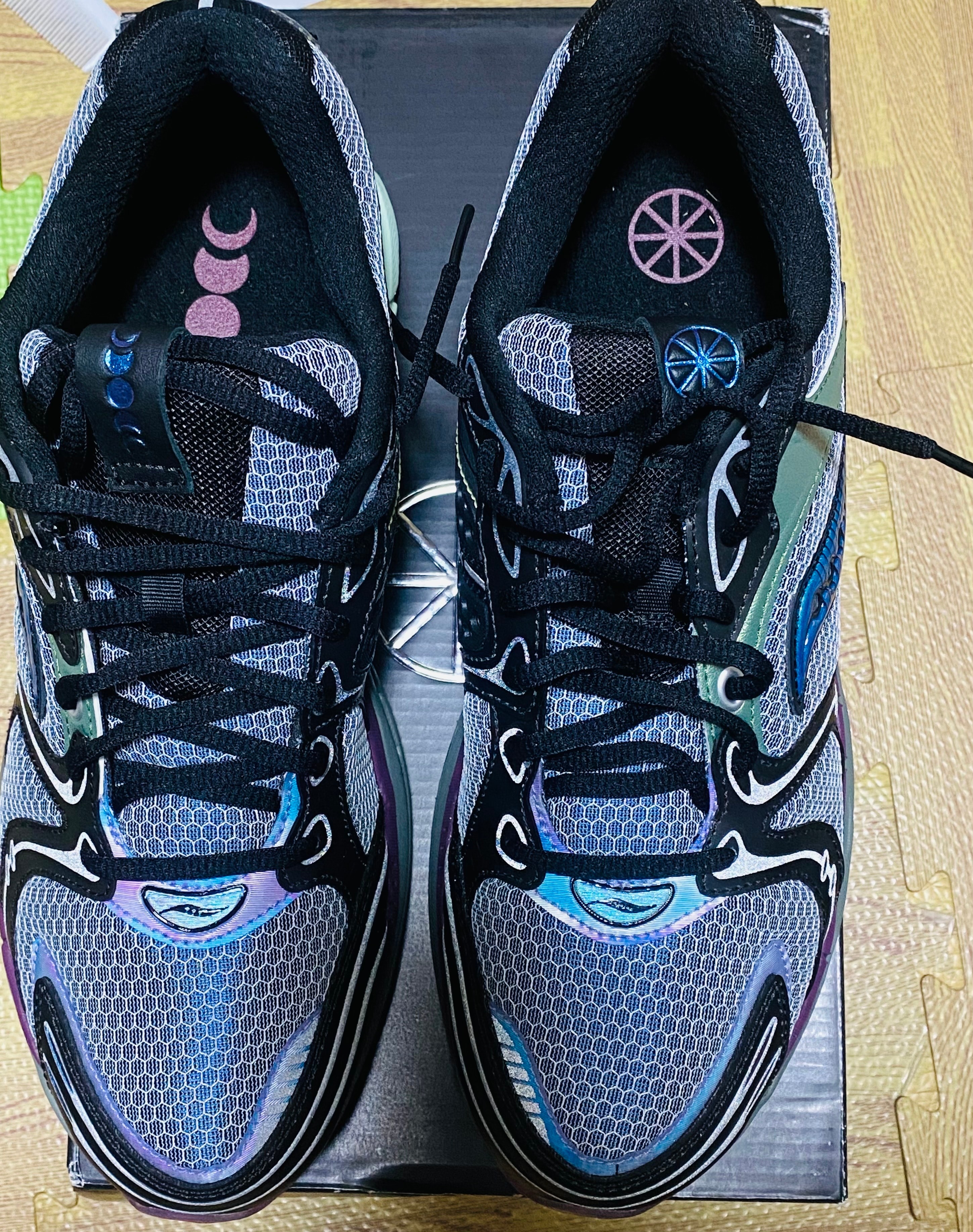 Saucony Progrid Triumph 4 "Navy/Olographic"