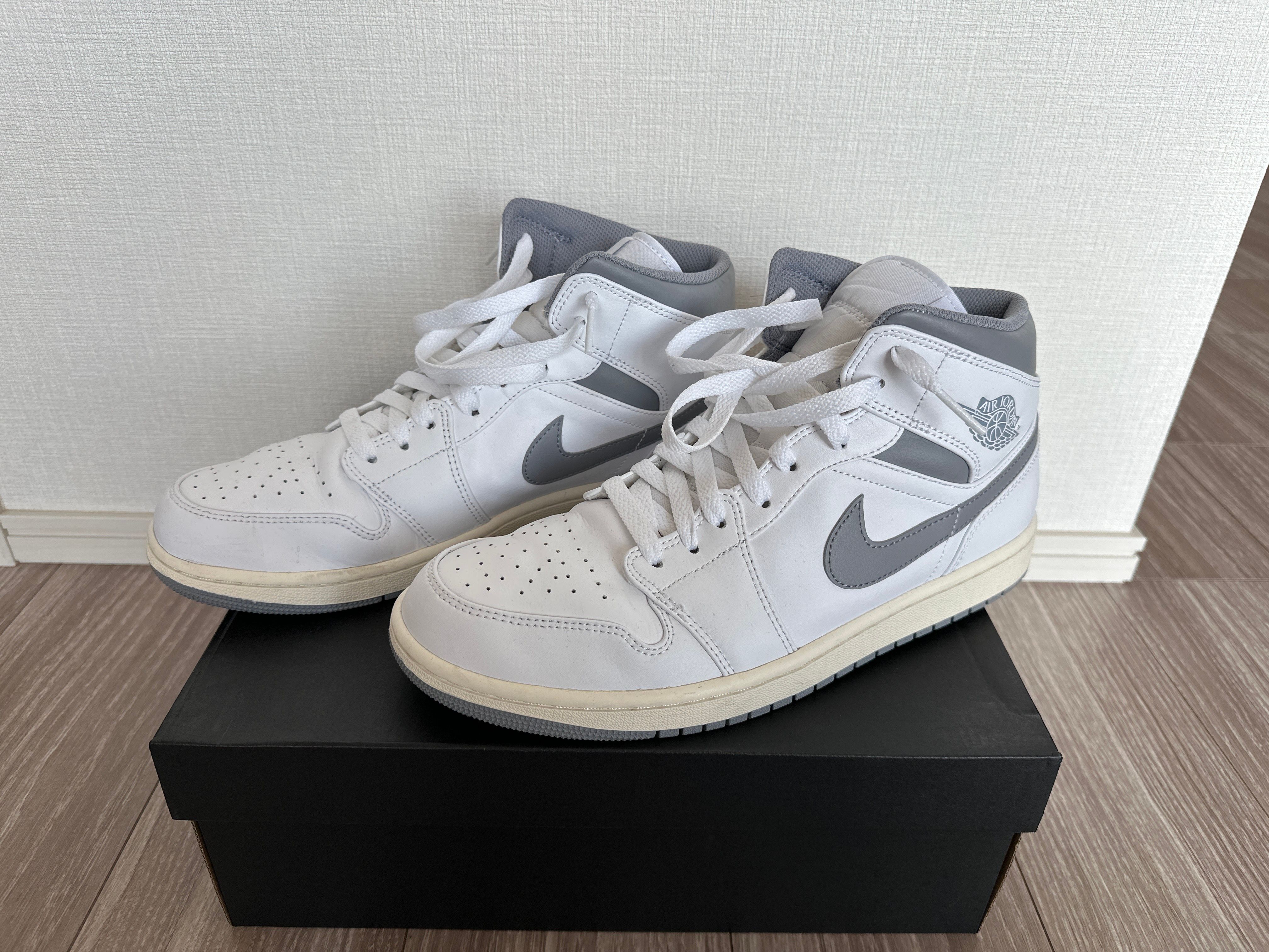 Nike Air Jordan 1 Mid "Vintage Grey"