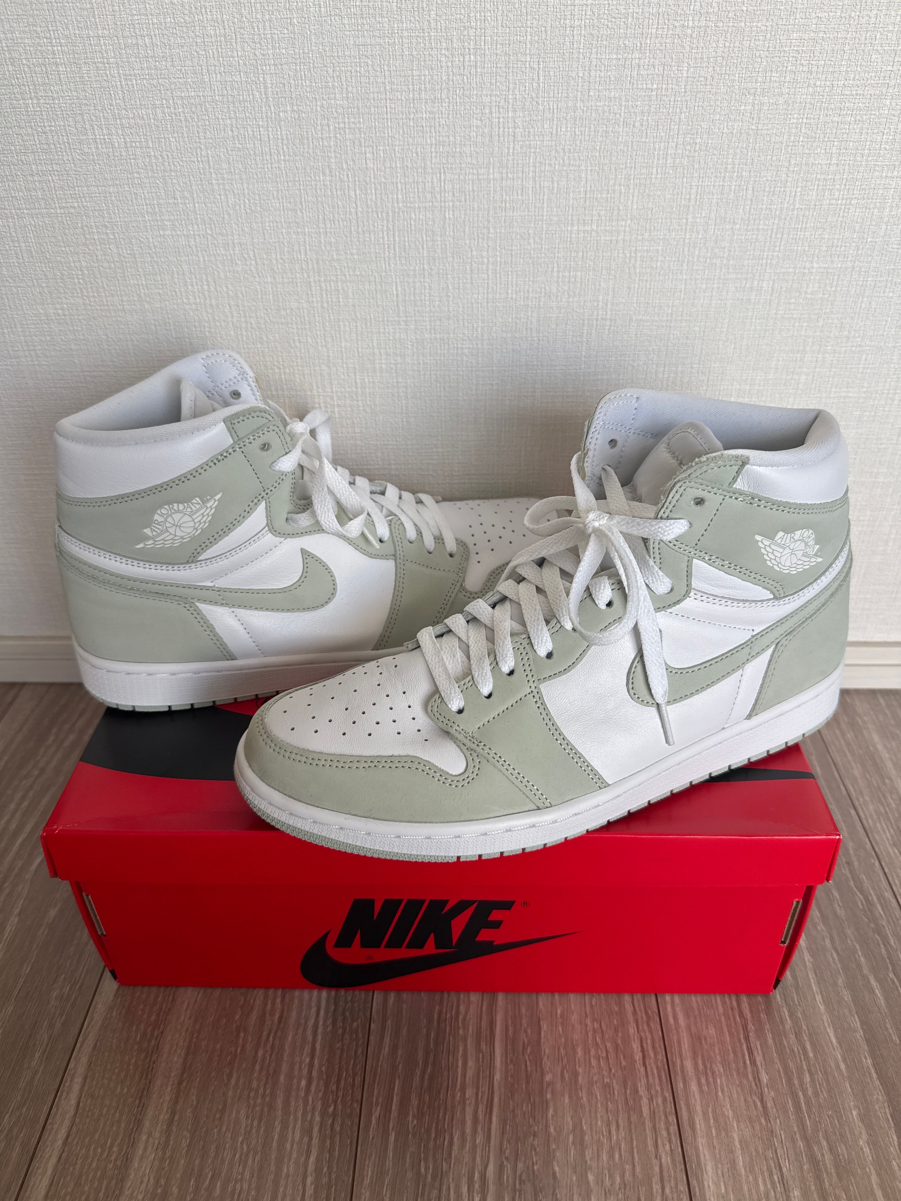 Nike Women's Air Jordan 1 High OG "Seafoam"