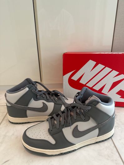 Nike Dunk High Retro SE Vintage "Light Bone and Tumbled Grey"
