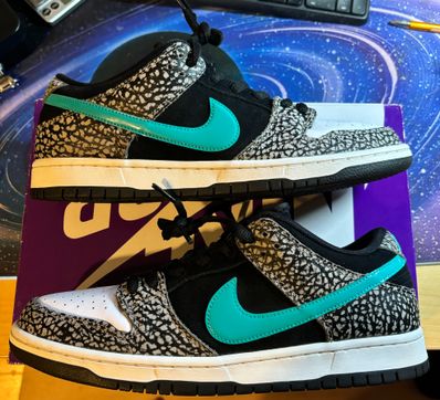 Nike SB Dunk Low "Elephant/Safari"