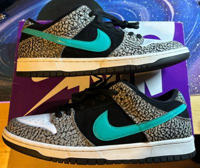 Nike SB Dunk Low "Elephant/Safari"
