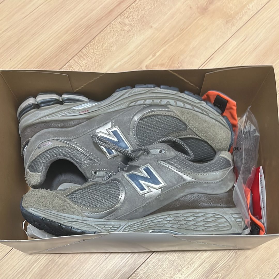 New Balance 2002R "Gray"
