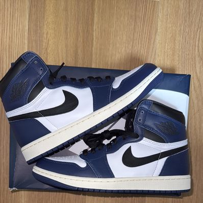 Nike Air Jordan 1 Retro High OG "Midnight Navy"