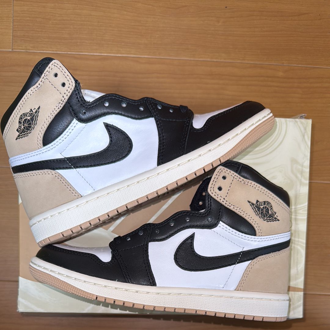Nike Women's Air Jordan 1 Retro High OG "Latte"
