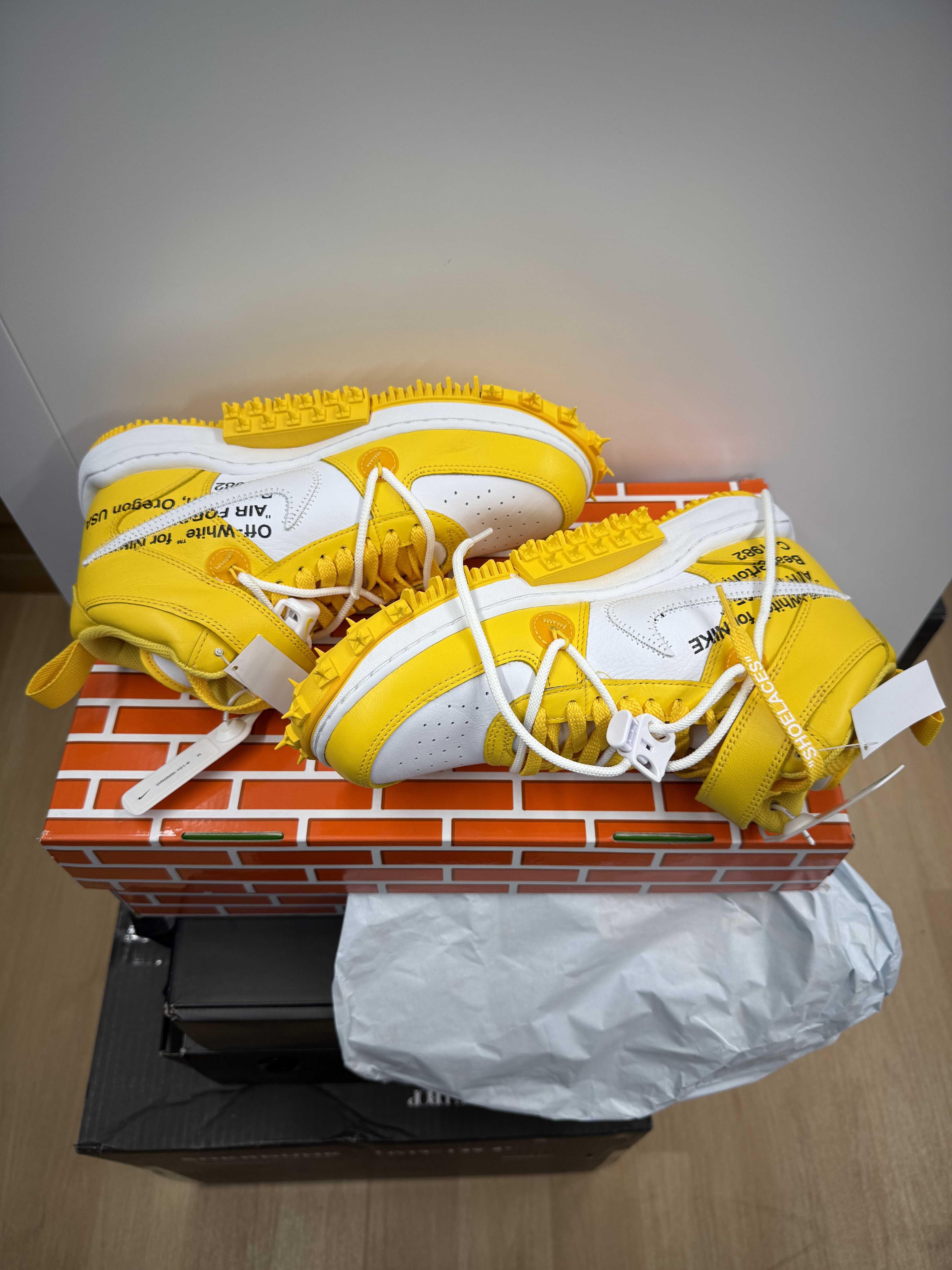 Off-White × Nike Air Force 1 Mid SP LTHR "White and Varsity Maize"