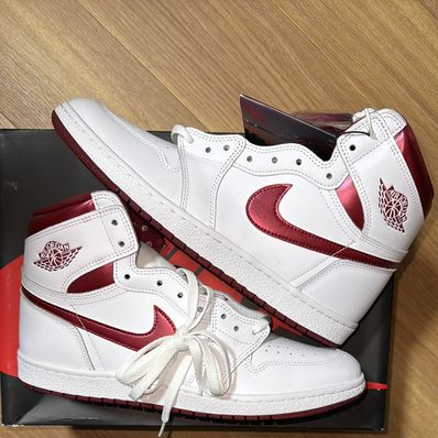 Nike Air Jordan 1 High '85 "Metallic Burgundy"