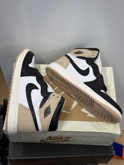 Nike Women's Air Jordan 1 Retro High OG "Latte"