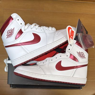 Nike Air Jordan 1 High '85 "Metallic Burgundy"