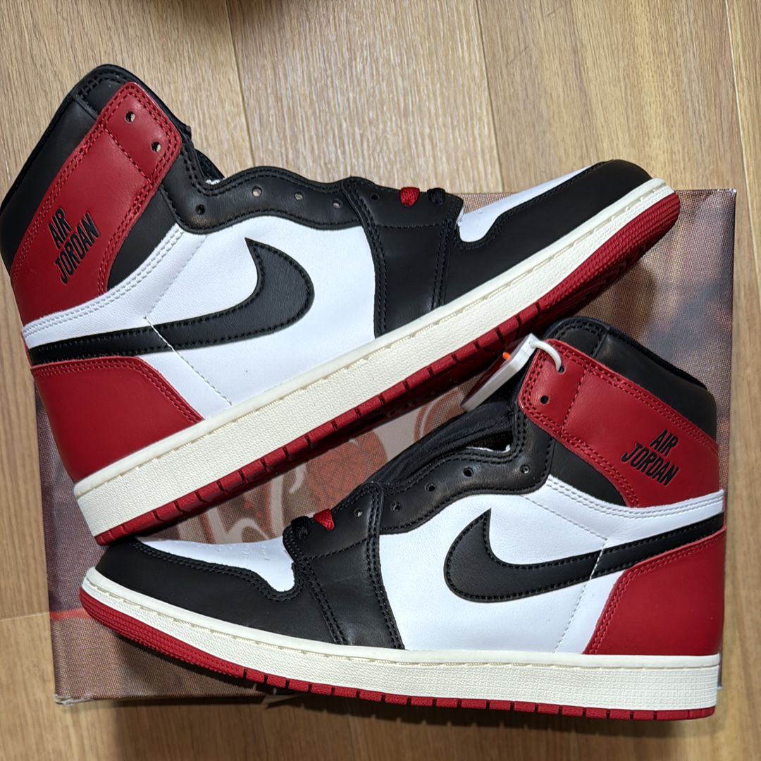 Nike Air Jordan 1 Retro High OG "Black Toe Reimagined"