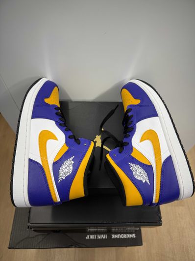 Nike Air Jordan 1 Mid "Lakers"