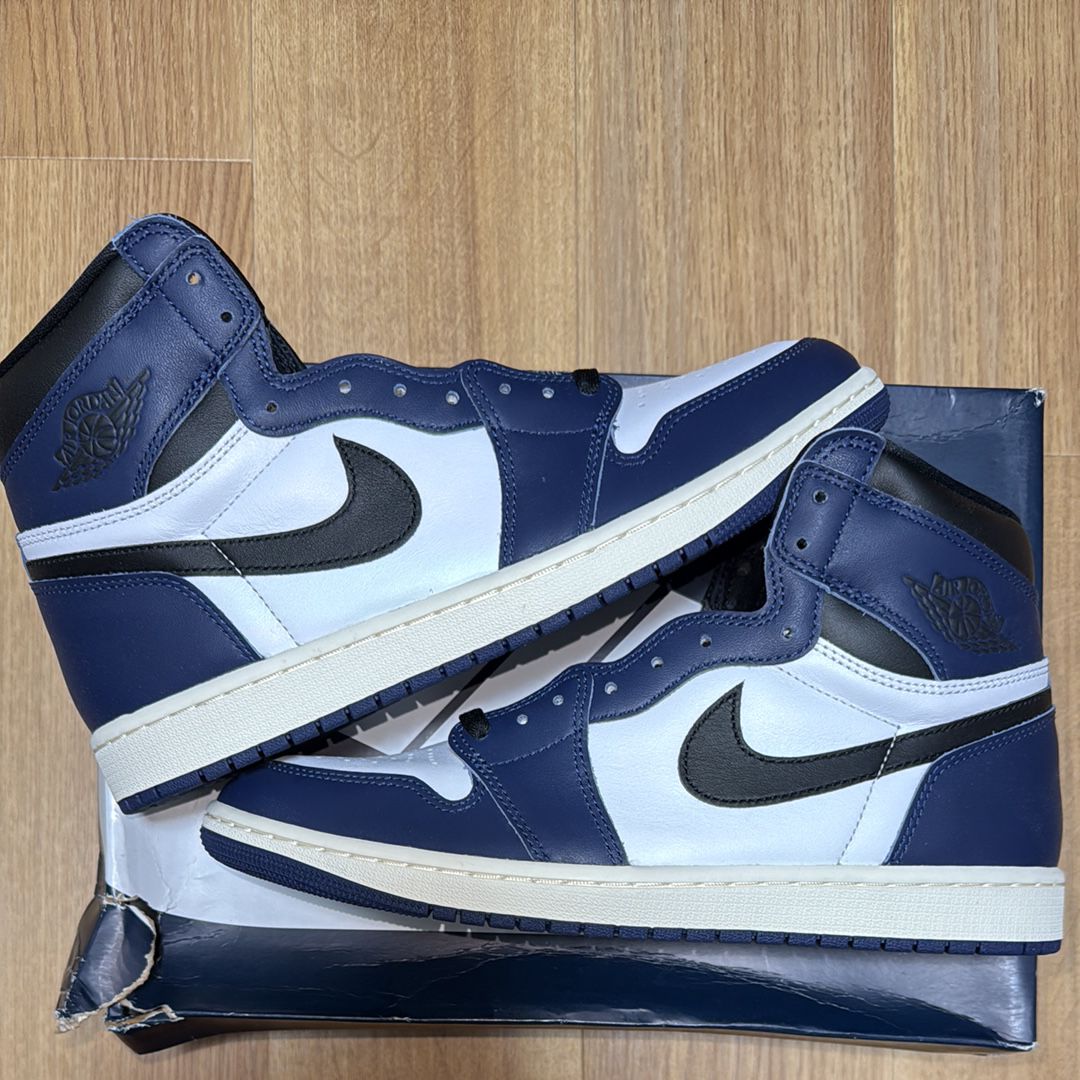 Nike Air Jordan 1 Retro High OG "Midnight Navy"