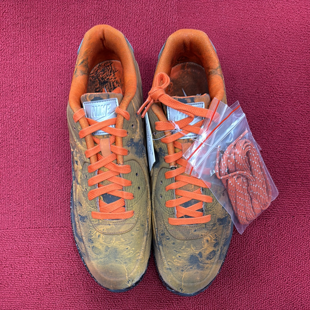 NIKE AIR MAX 90 QS "MARS LANDING"