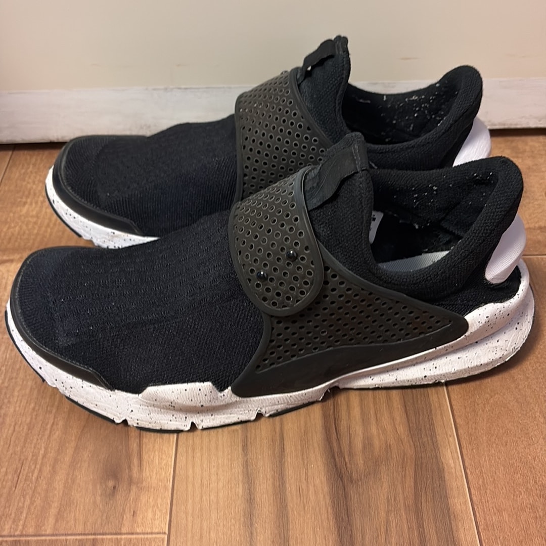 Nike Sock Dart SE "Black"