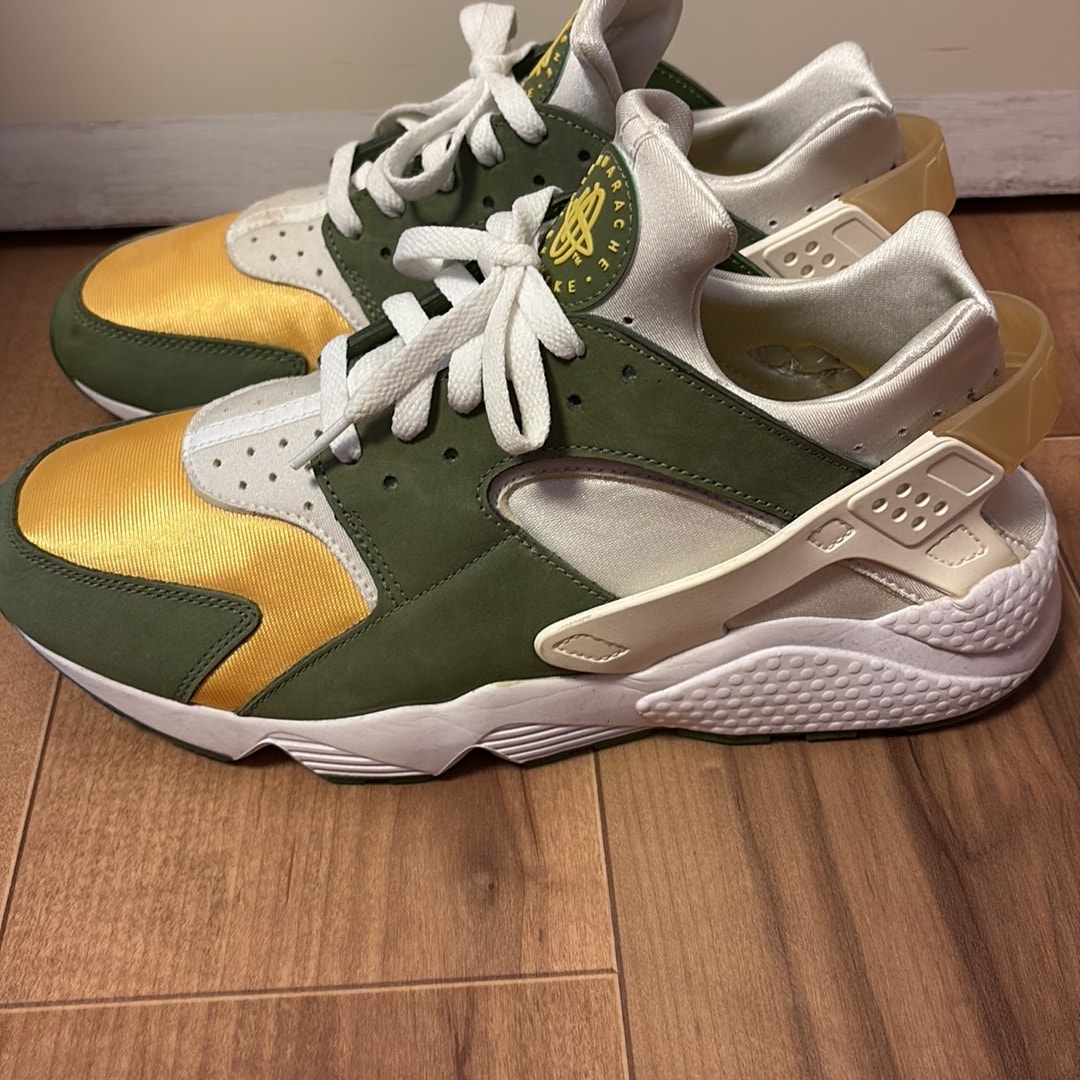 Stussy × Nike Air Huarache "Dark Olive"
