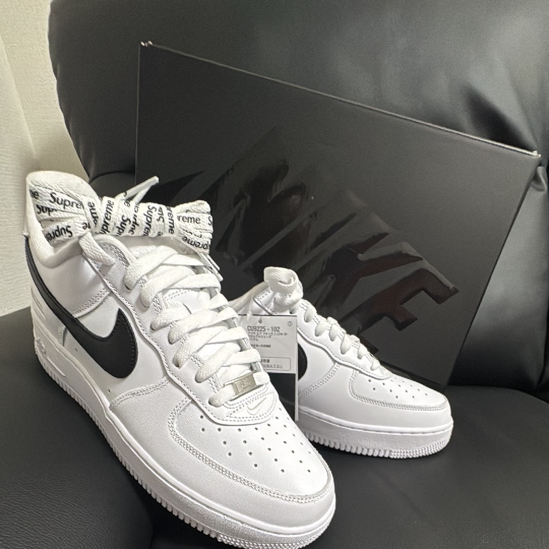 Supreme × Nike Air Force 1 Low "White/Black"