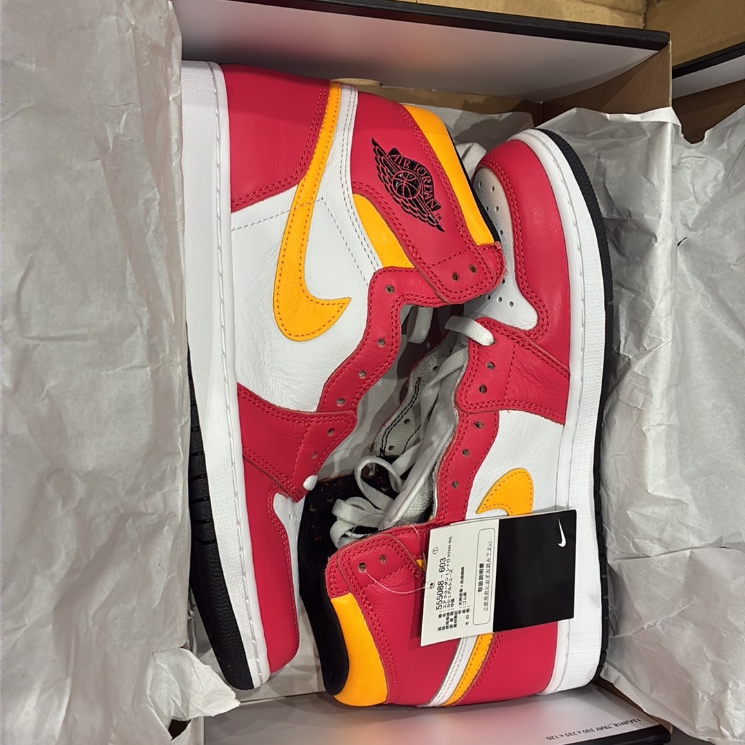 Nike Air Jordan 1 High OG "Light Fusion Red"