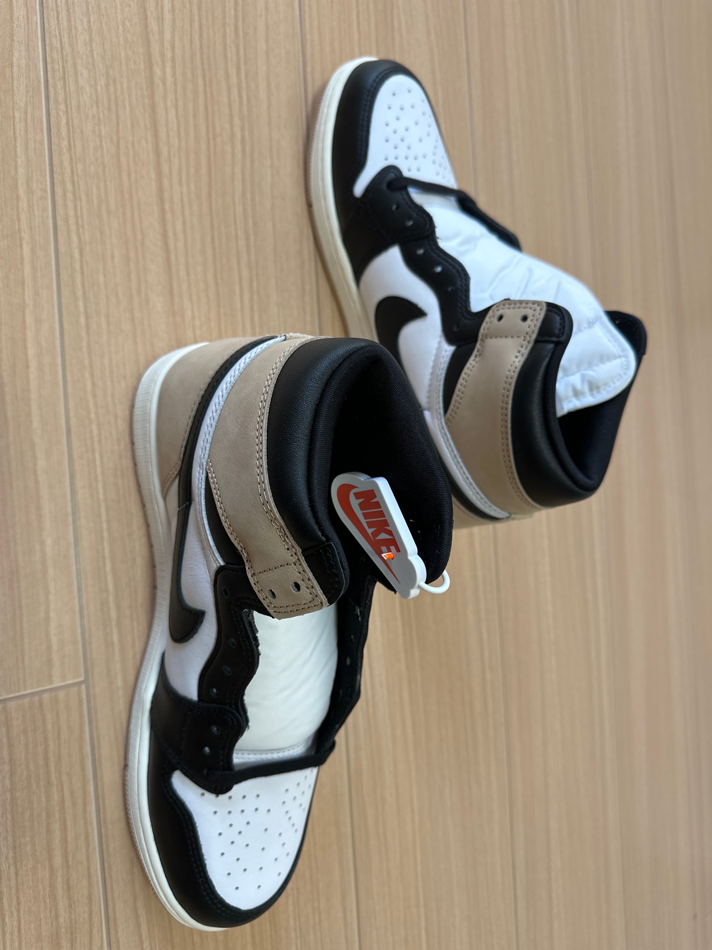 Nike Women's Air Jordan 1 Retro High OG "Latte"