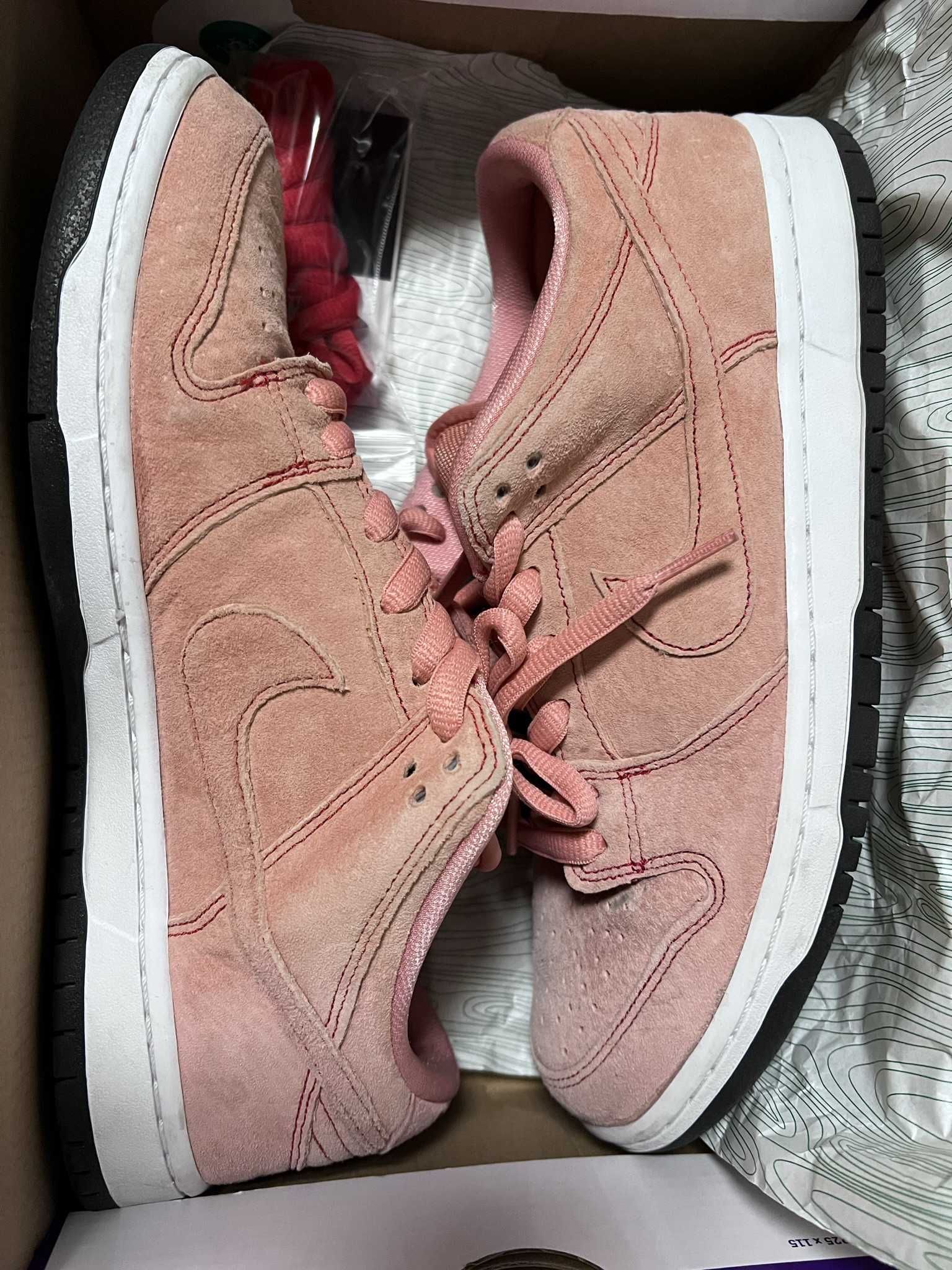 Nike SB Dunk Low "Pink Pig"