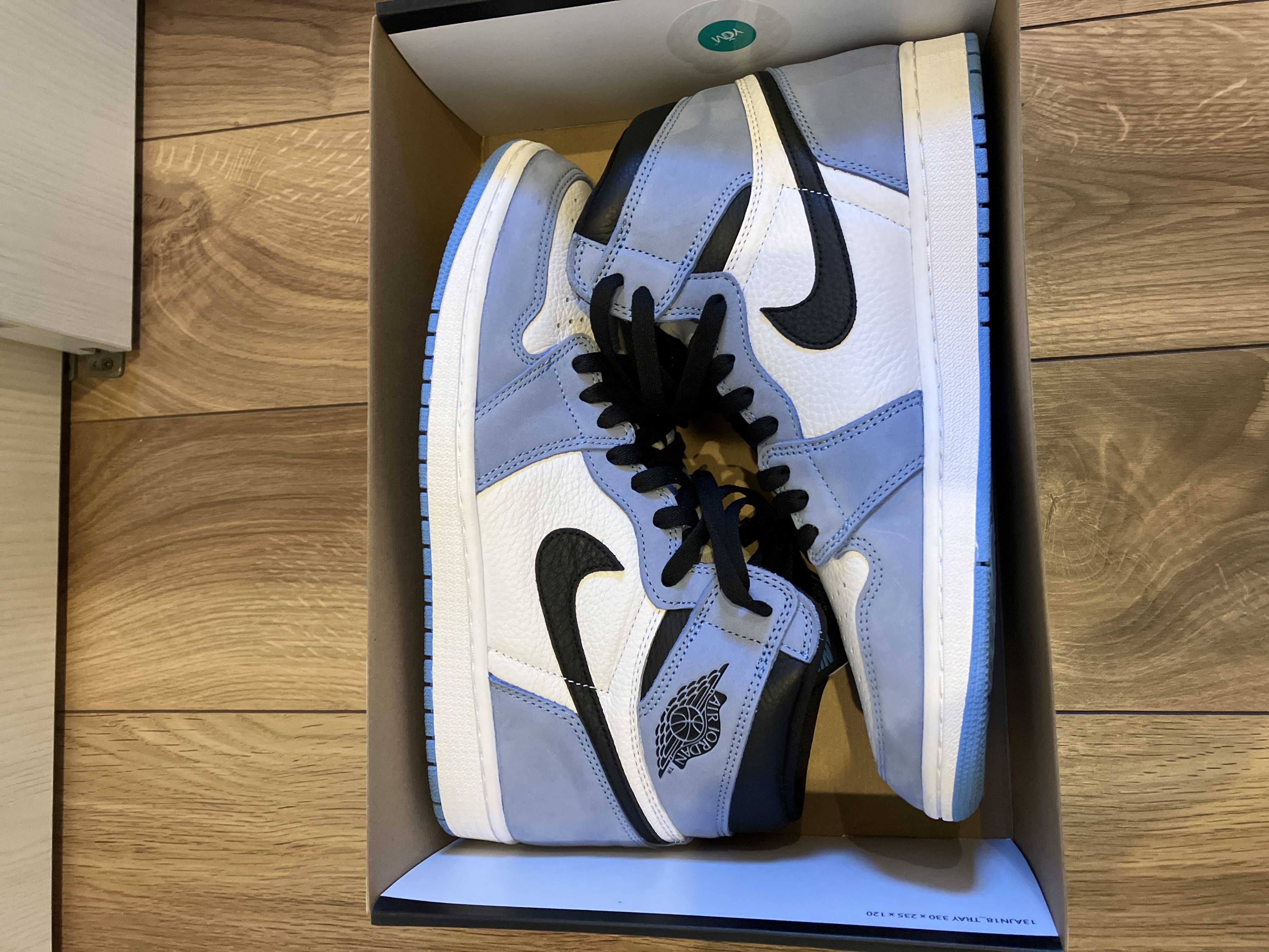 Nike Air Jordan 1 High OG "University Blue"