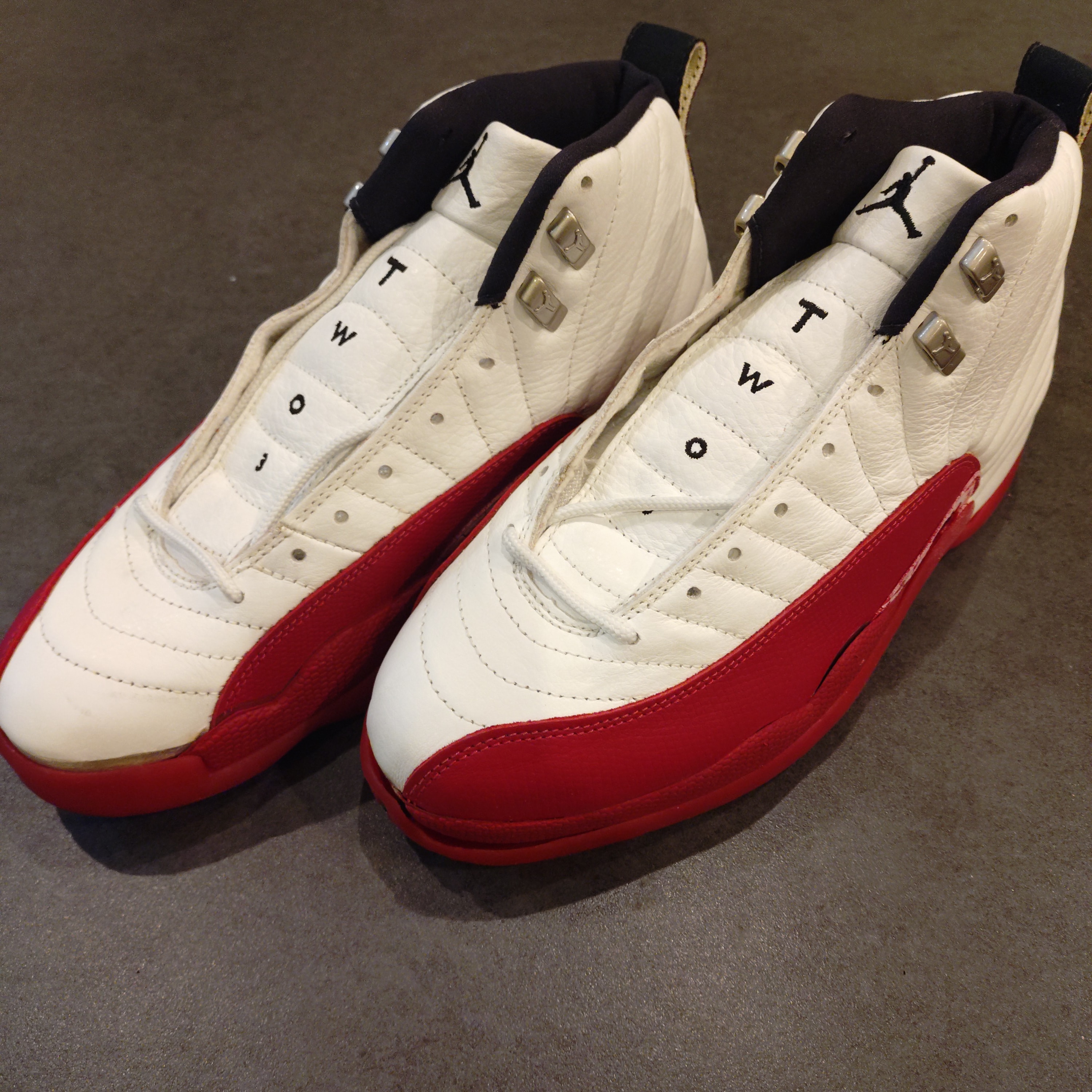 ジョーダン エアジョーダン12 (JORDAN Air Jordan 12) の新作・中古