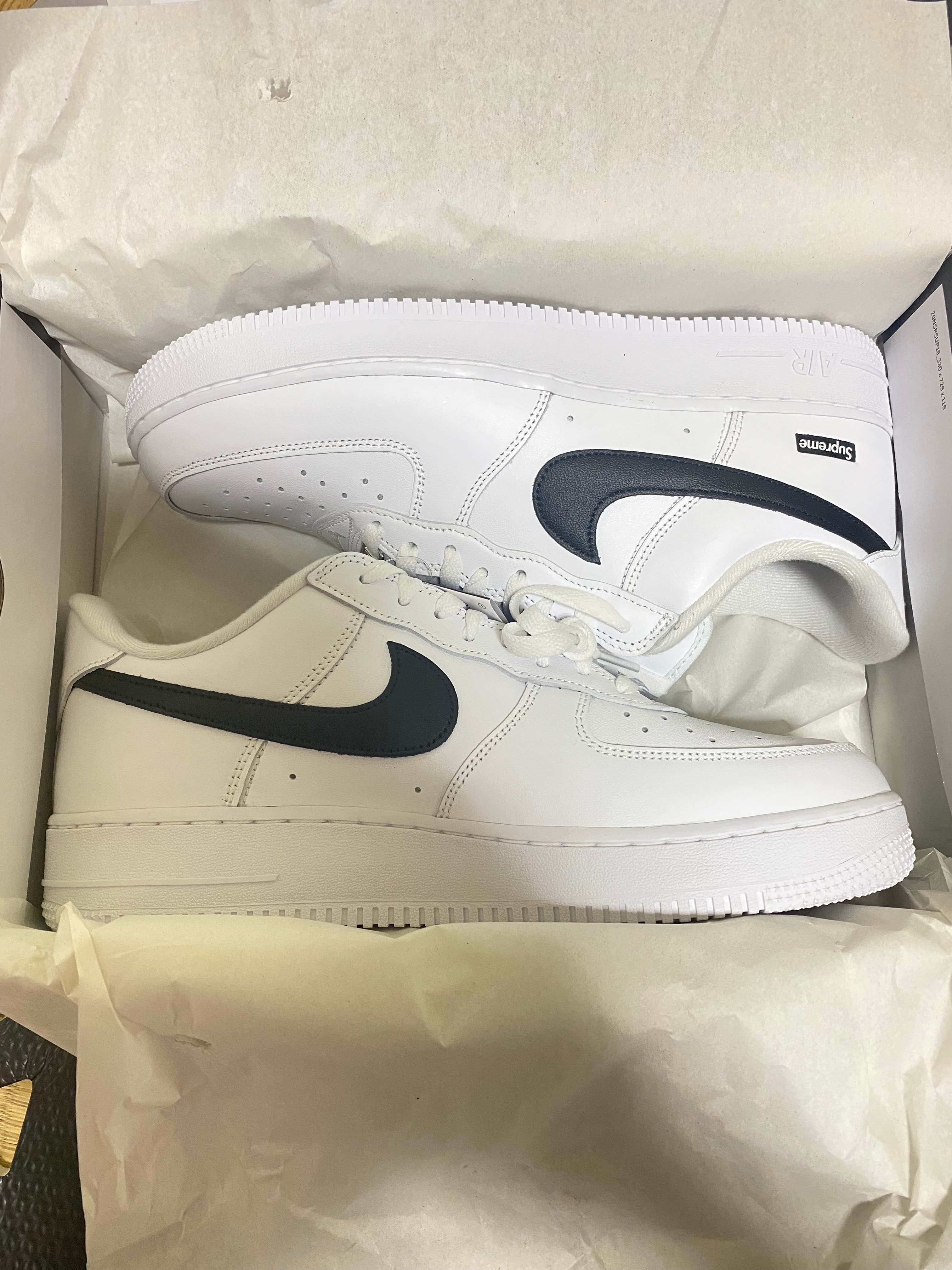 Supreme × Nike Air Force 1 Low "White/Black"