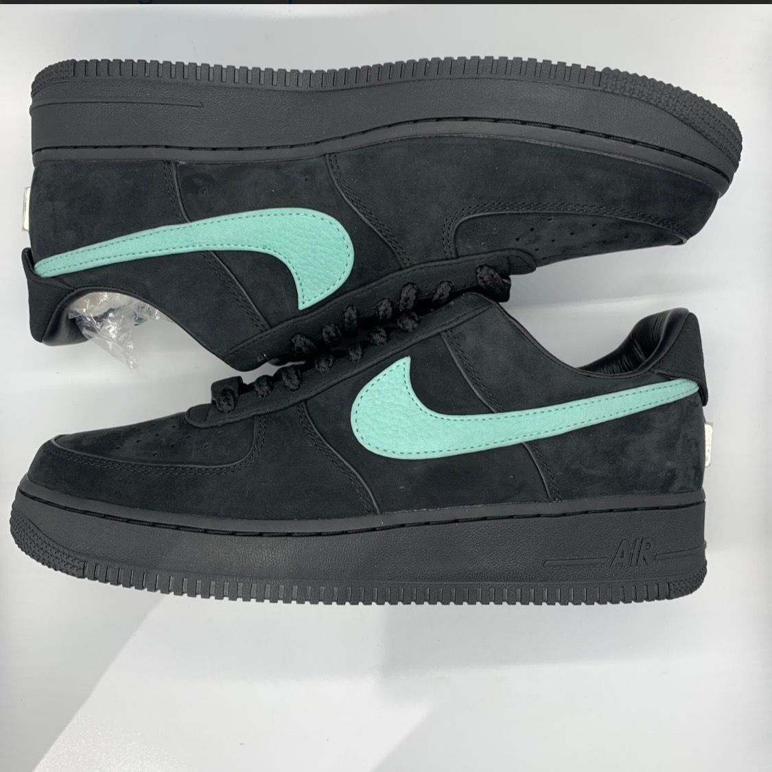 Tiffany & Co. × Nike Air Force 1 Low "1837"